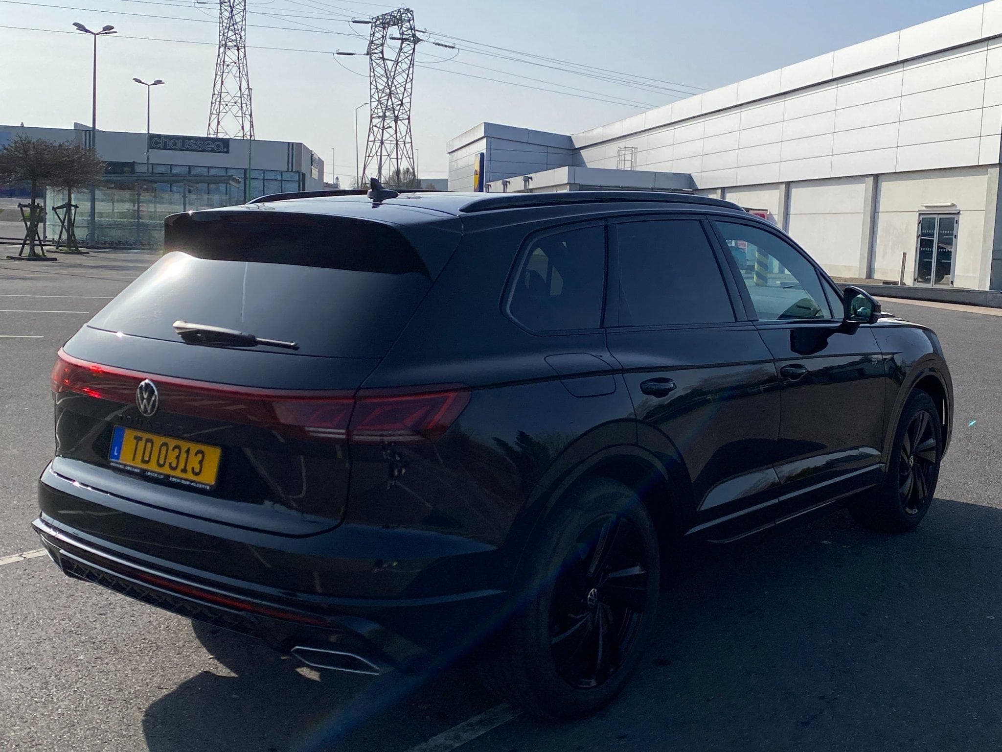 VW Touareg R-LINE (2025) - Foto 2