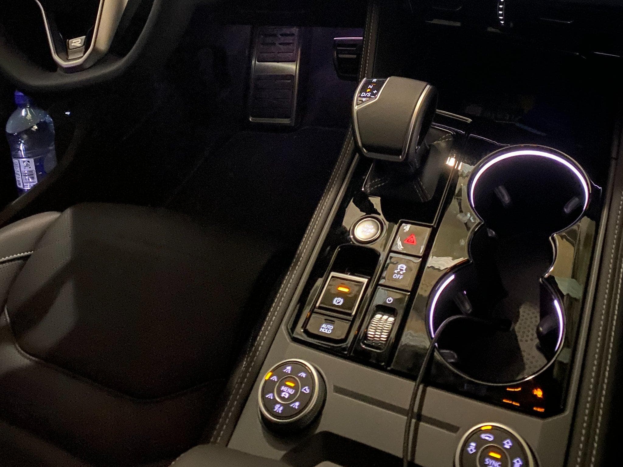 VW Touareg R-LINE (2025) - Foto 3