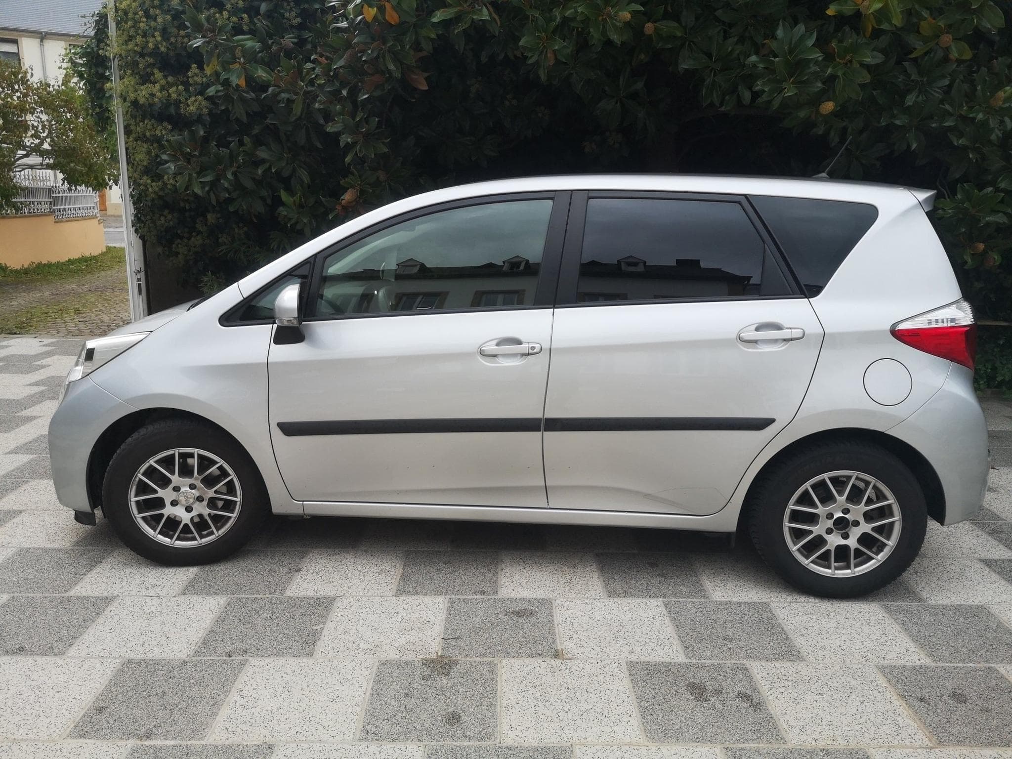 Toyota Verso S (2012) - Foto 3