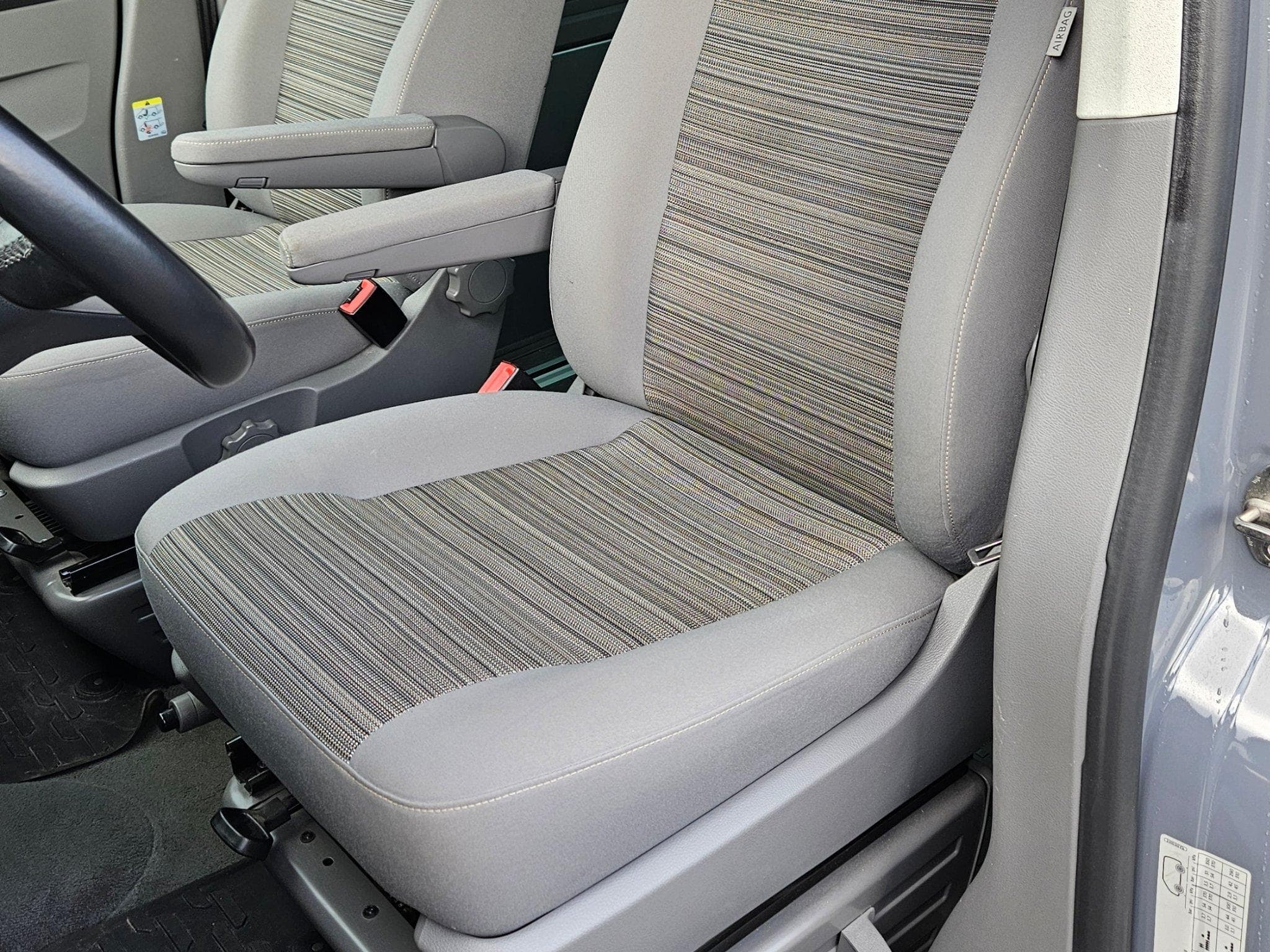 VW California T6.1 Beach Edition DSG (2021) - Photo 10