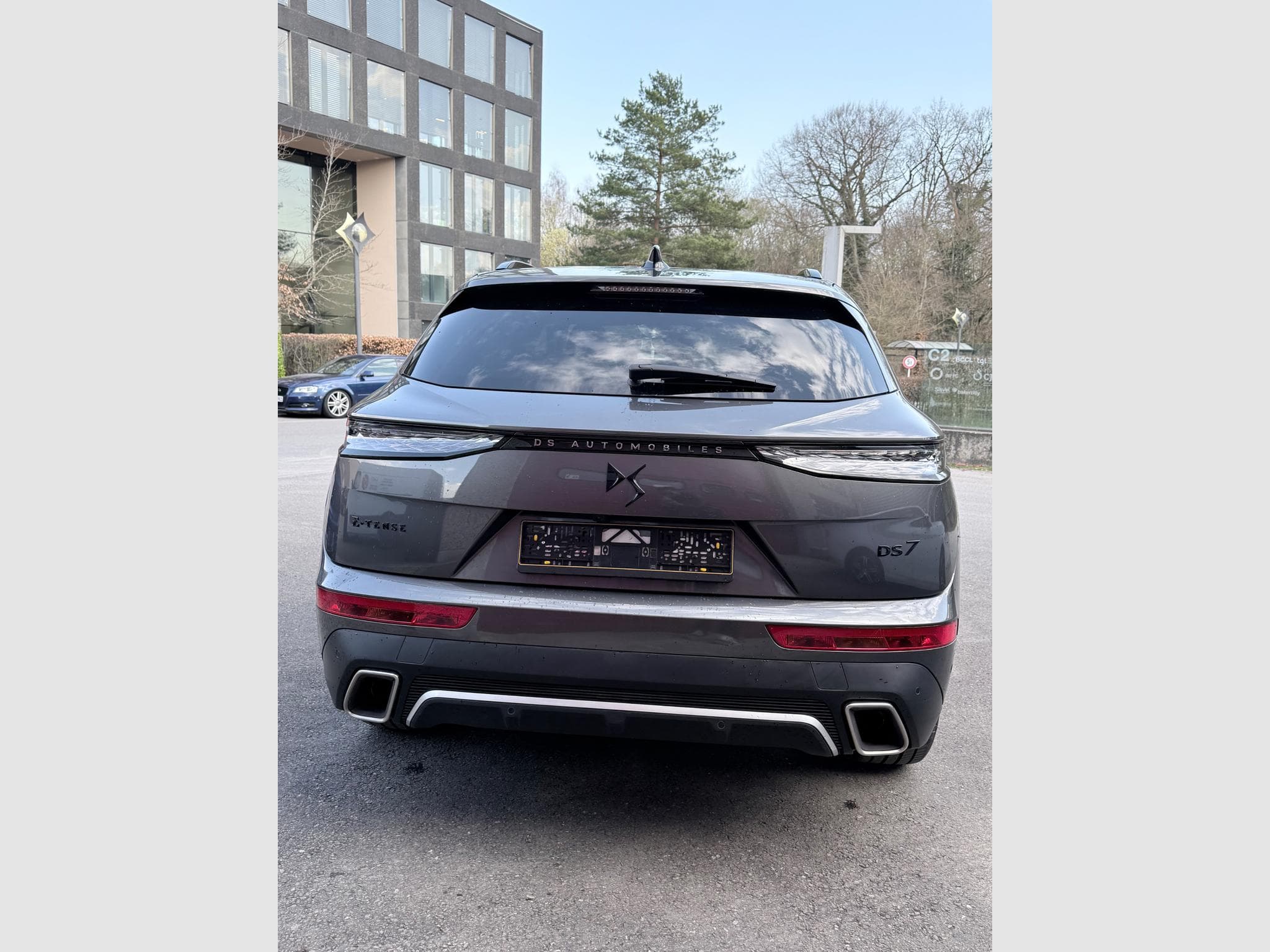 DS Automobiles DS7 DS7 E-TENSE 360 performance Line (2023) - Photo 5