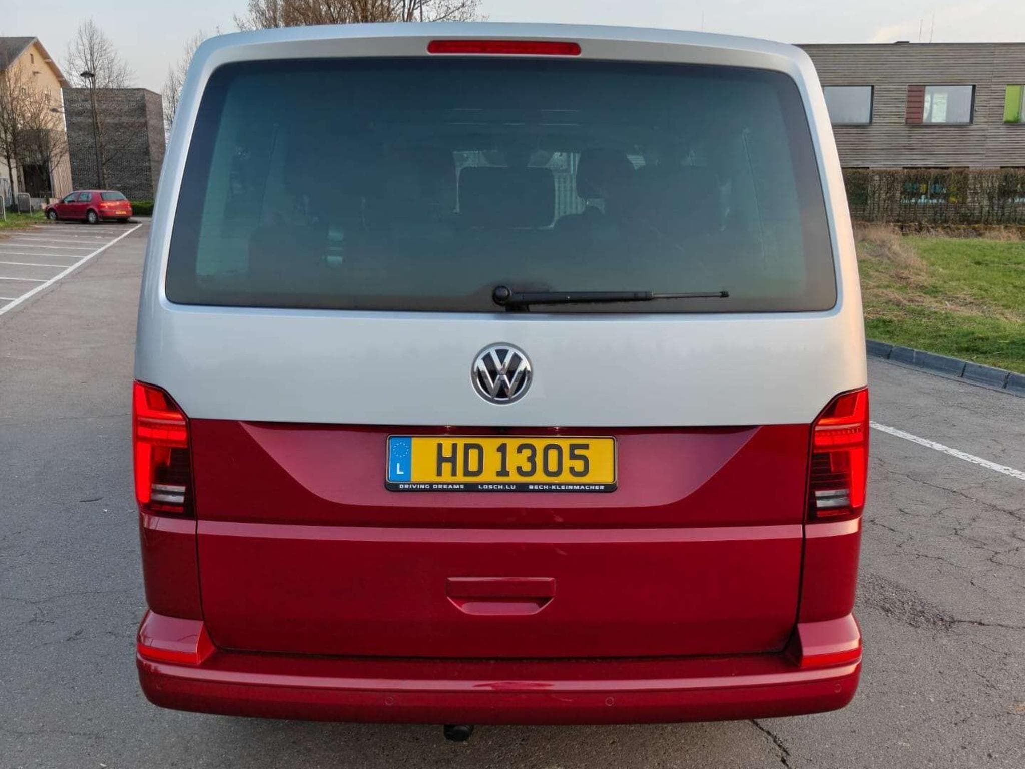 VW Multivan Bully (2020) - Photo 3