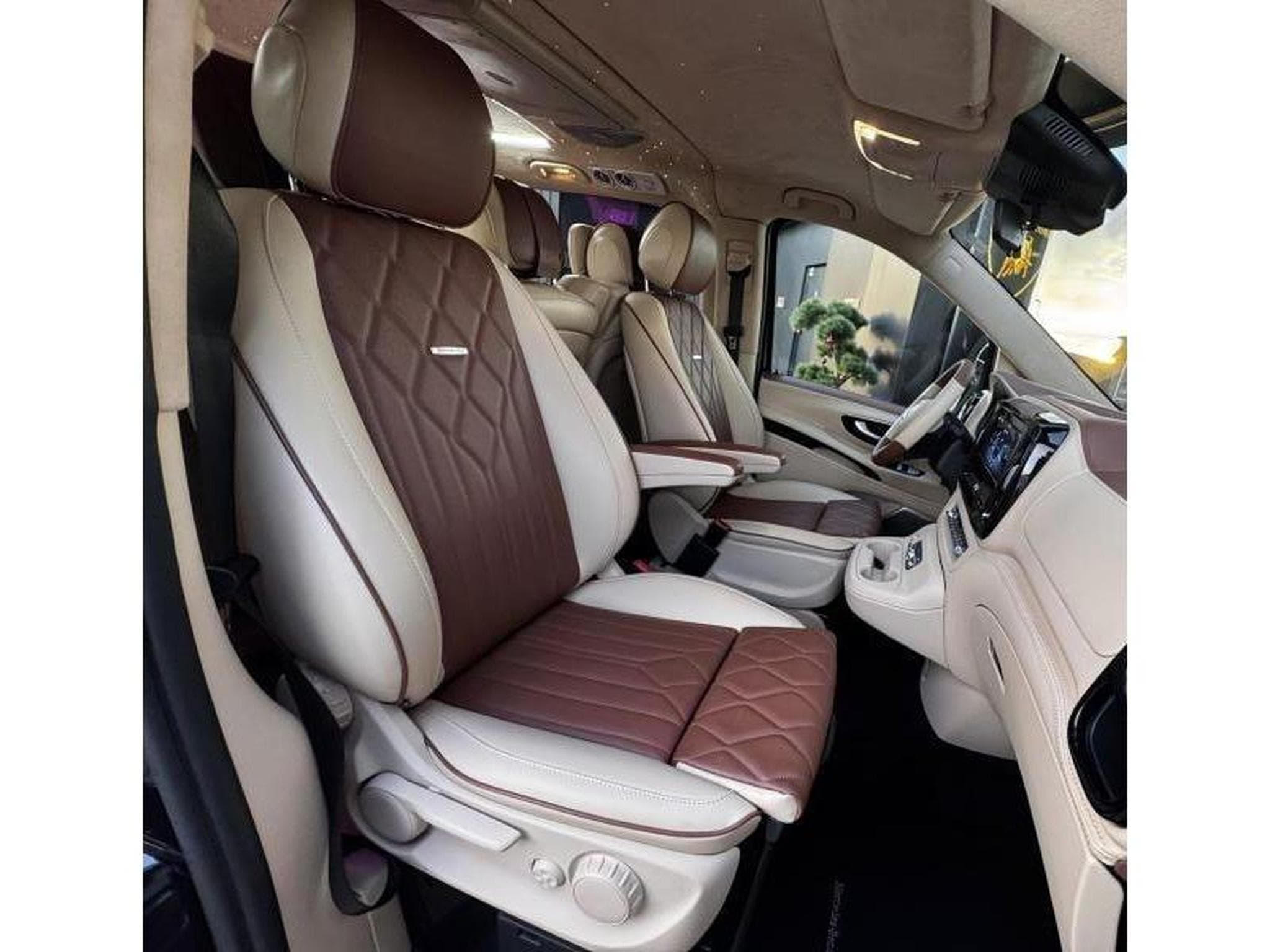 Mercedes Vito Tourer CDI extra-long L3 VIP (2025) - Foto 13