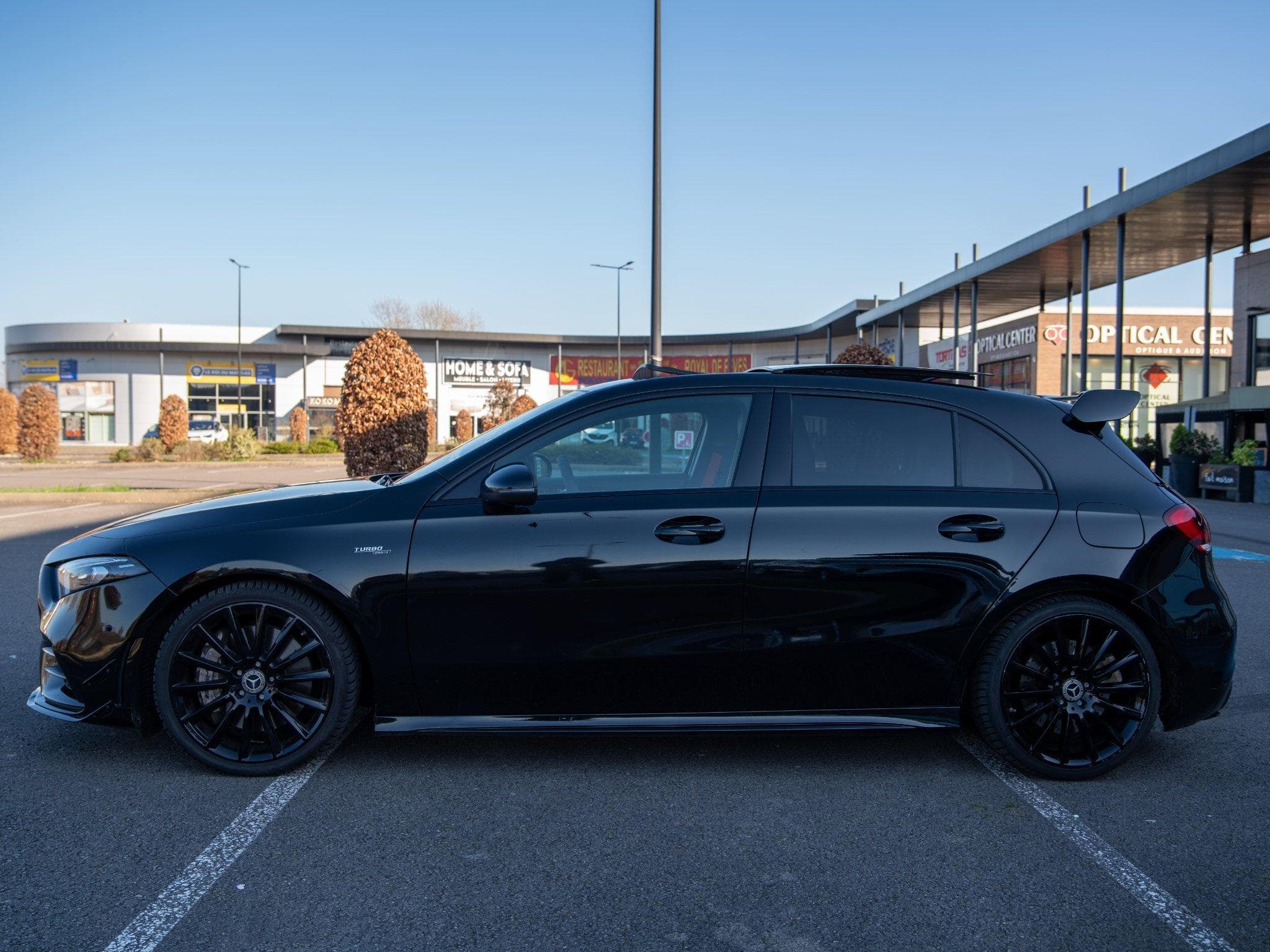 Mercedes A 35 AMG AMG 4MATIC (2020) - Photo 2