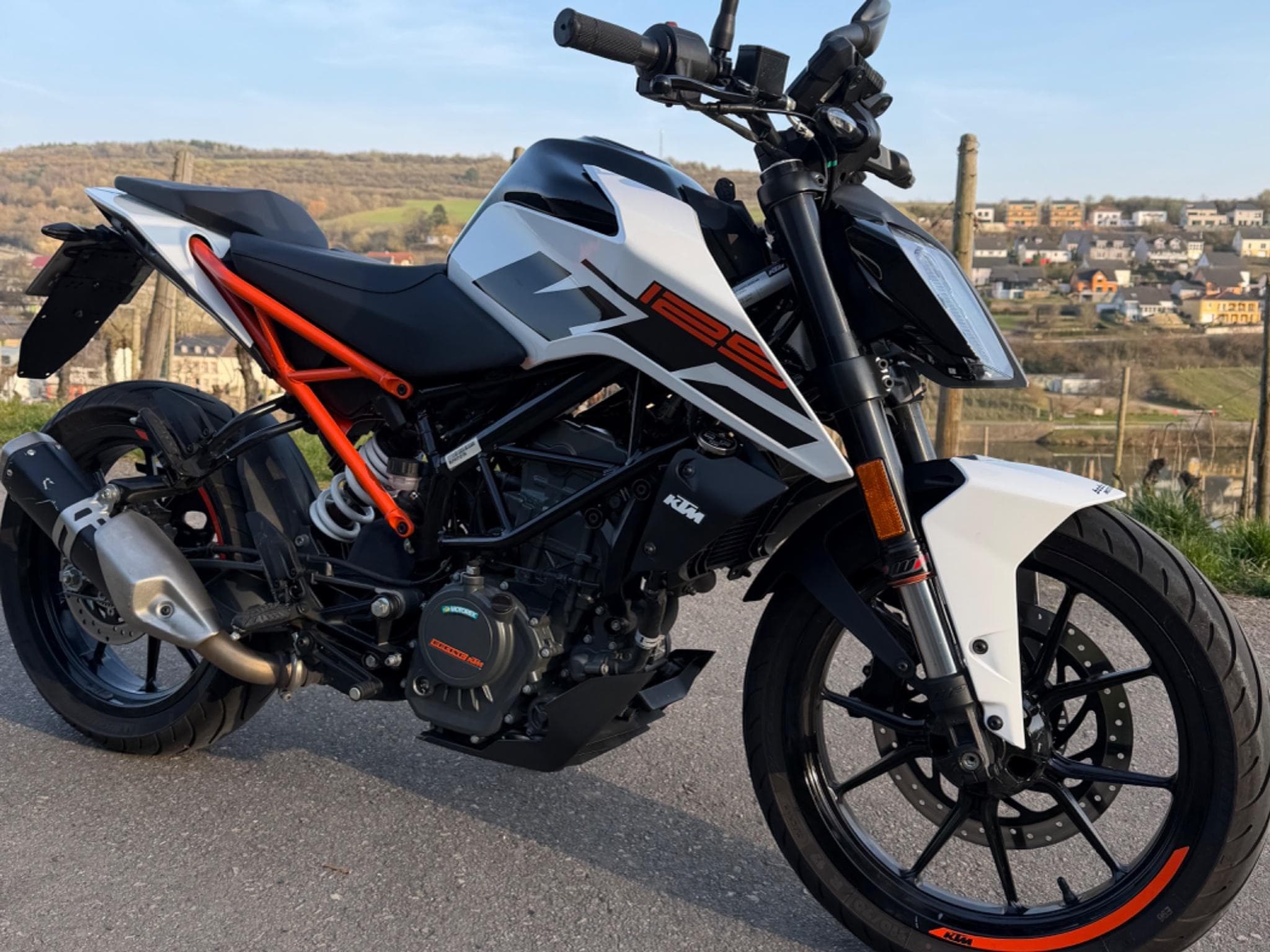 KTM Duke 125 (2020) - Foto 1
