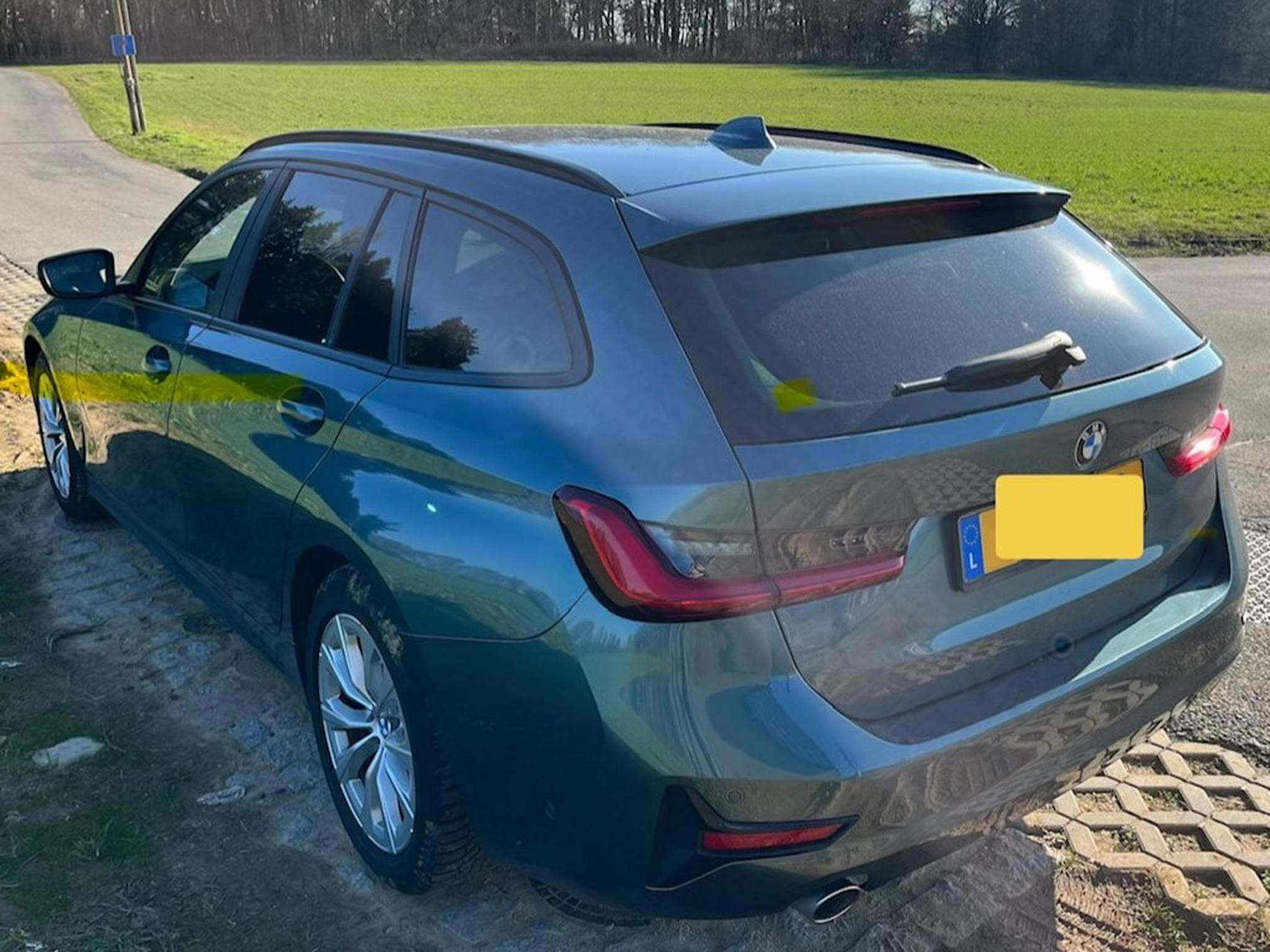 BMW 318 (2019) - Photo 3