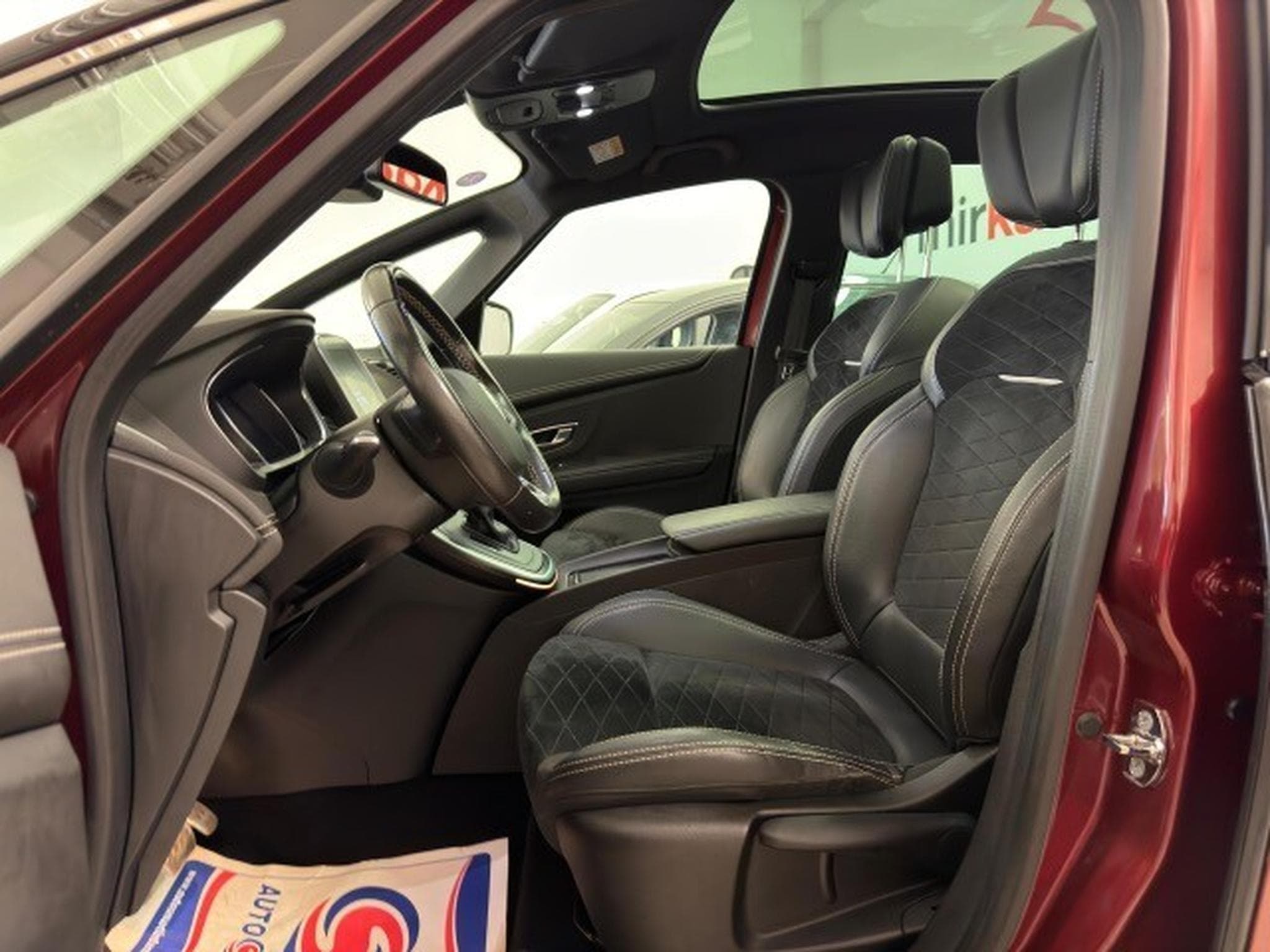 Renault Scenic IV Black Edition*BOSE*P-DACH*LEDER*R-KAM (2020) - Photo 10