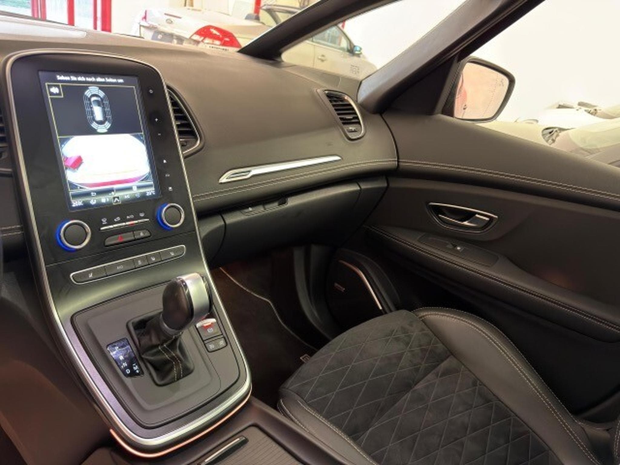 Renault Scenic IV Black Edition*BOSE*P-DACH*LEDER*R-KAM (2020) - Photo 9