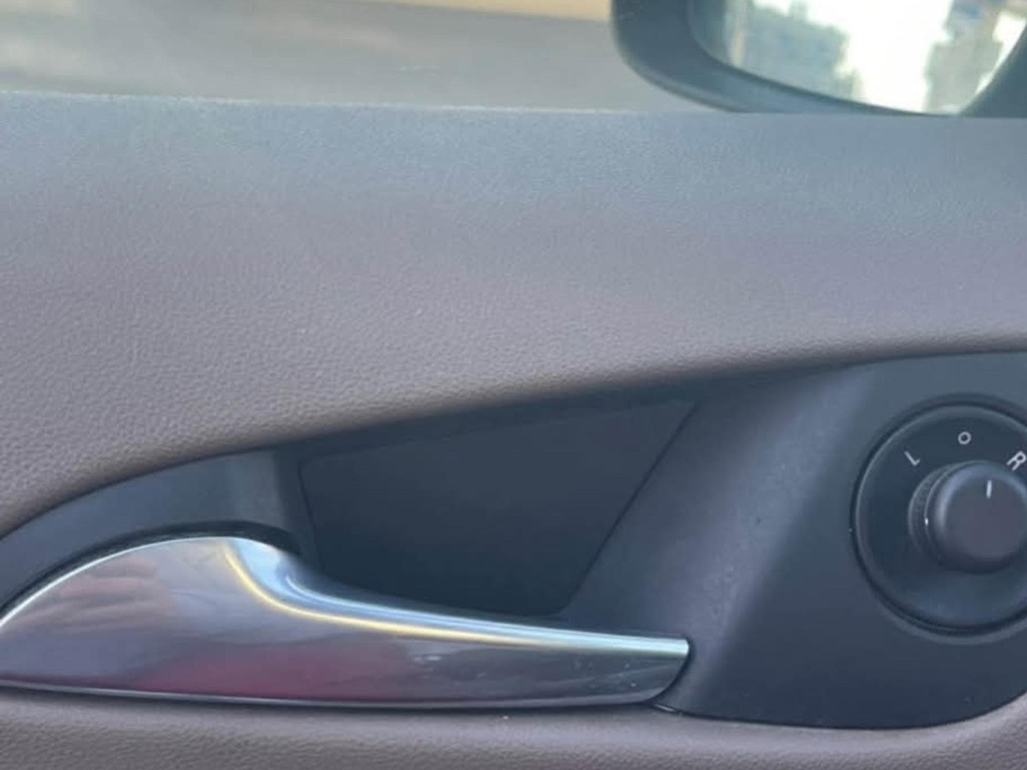 Opel Adam 1.2 panorama ful option (2013) - Photo 9