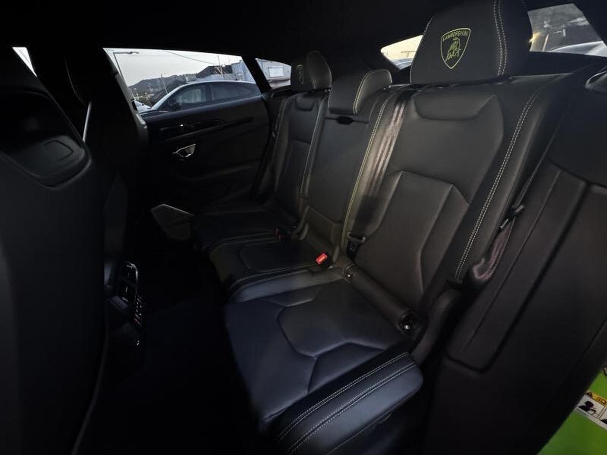 Lamborghini Urus 4.0 V8 650Ch (2022) - Photo 8