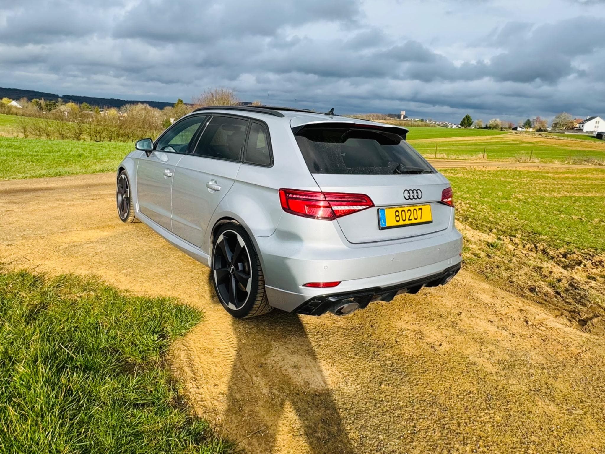 Audi RS3 Quattro / sportback (2019) - Photo 3