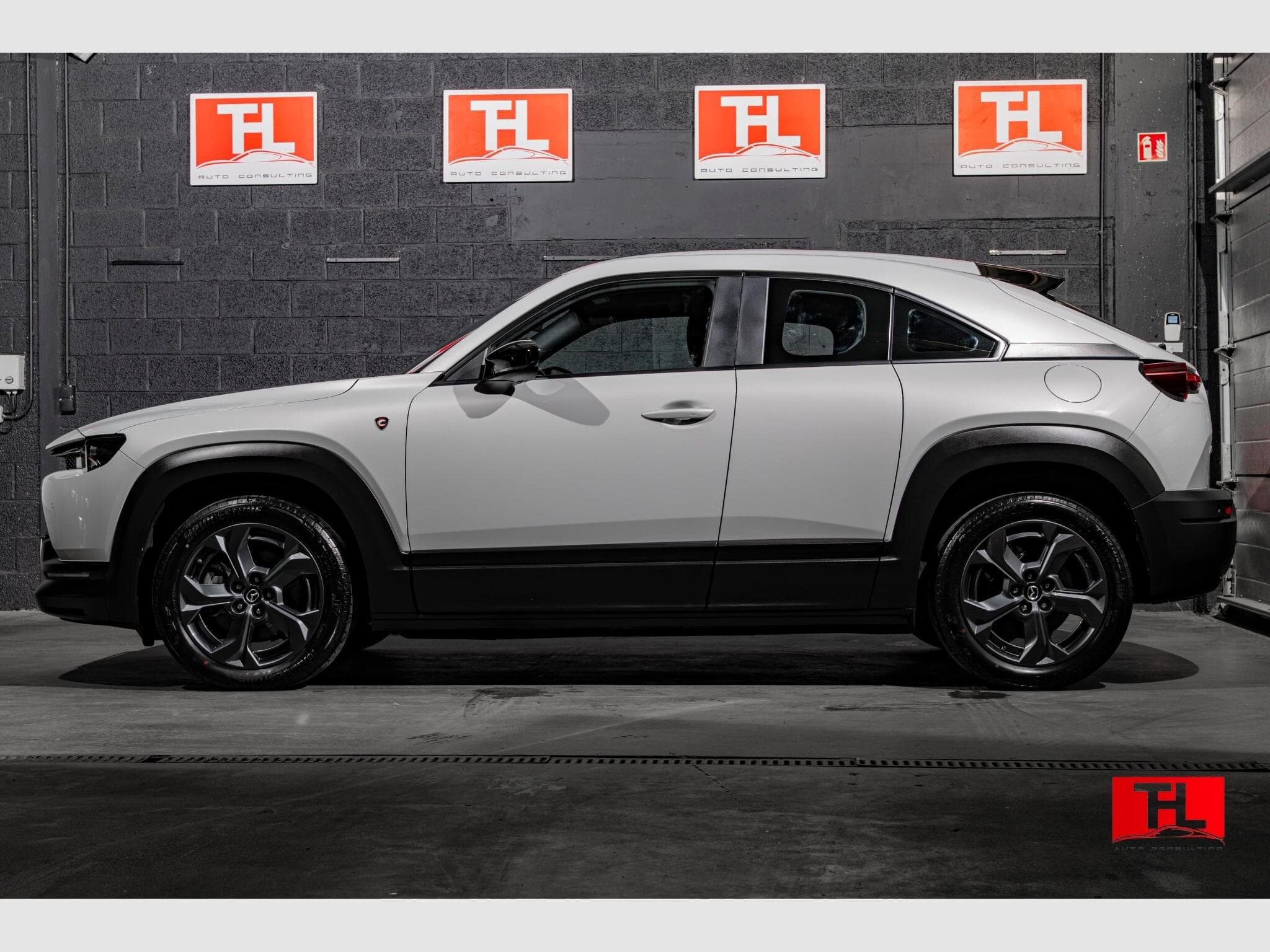 Mazda MX-30 Exclusive-Line R-EV ACC/HUD/Apple... (2024) - Photo 2