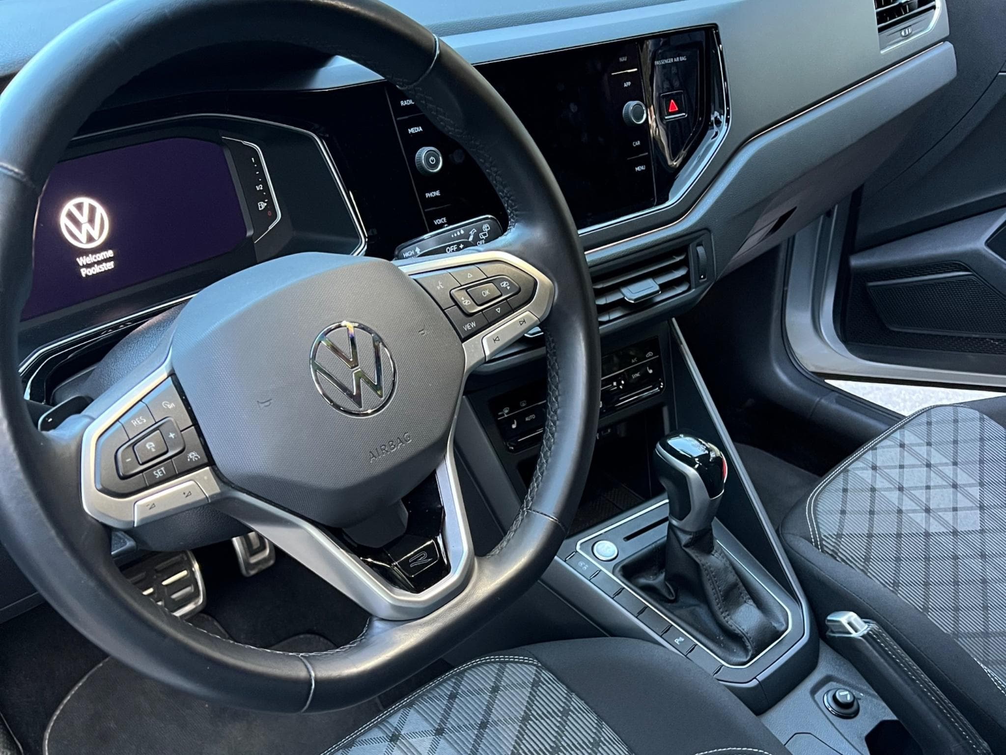 VW Polo 1.0 TSI 110 R-LINE DSG7 AUTOMATIC (2023) - Foto 3