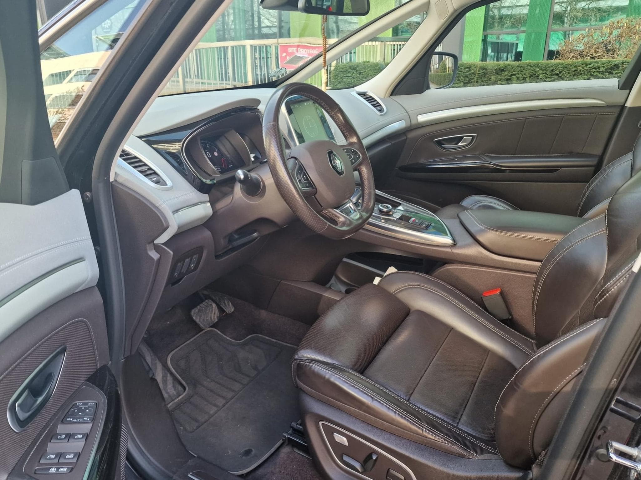 Renault Espace Espace V Initiale Paris (2018) - Photo 2