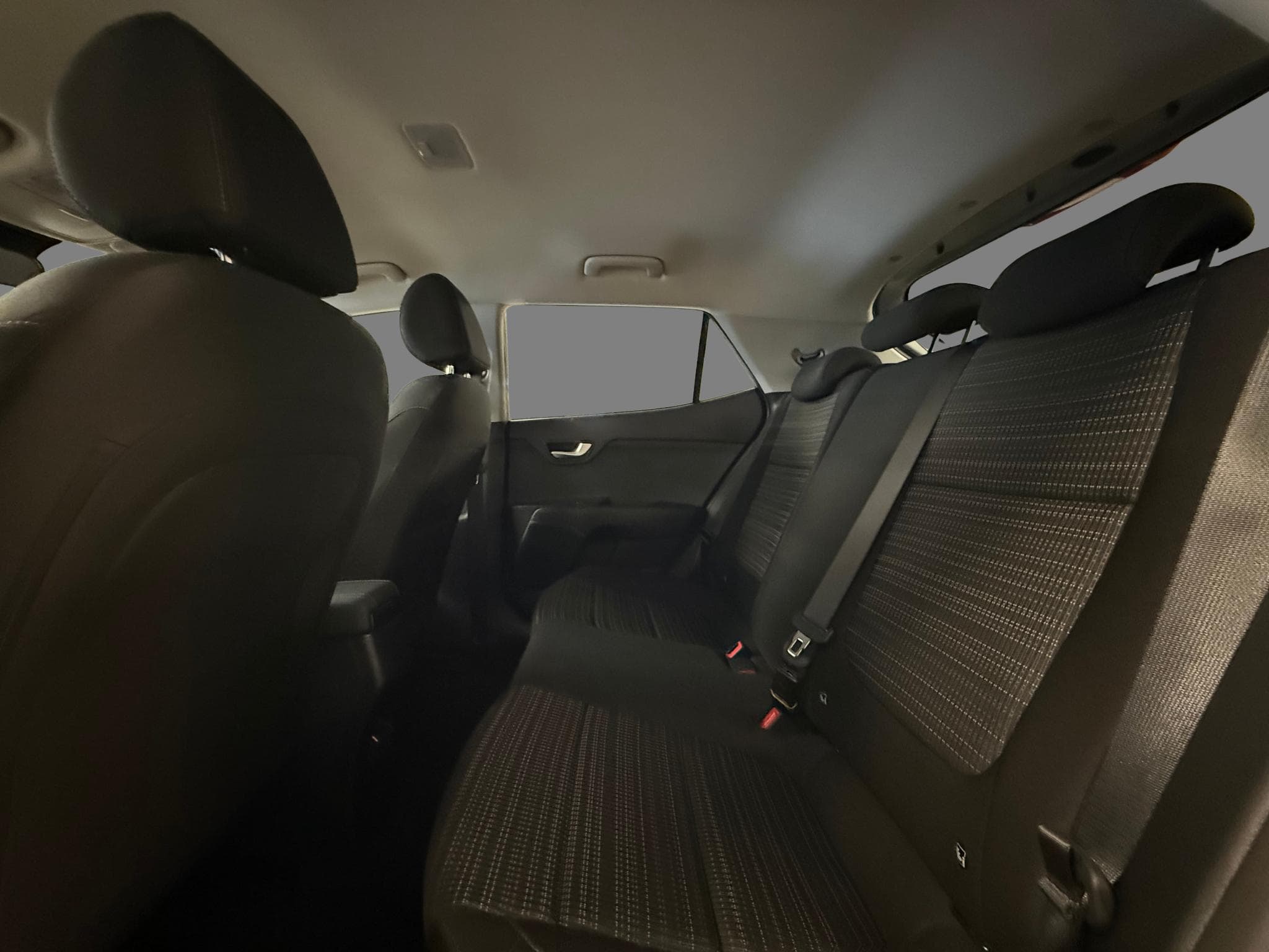 Kia Stonic Style 1.0T 100 (2025) - Photo 10