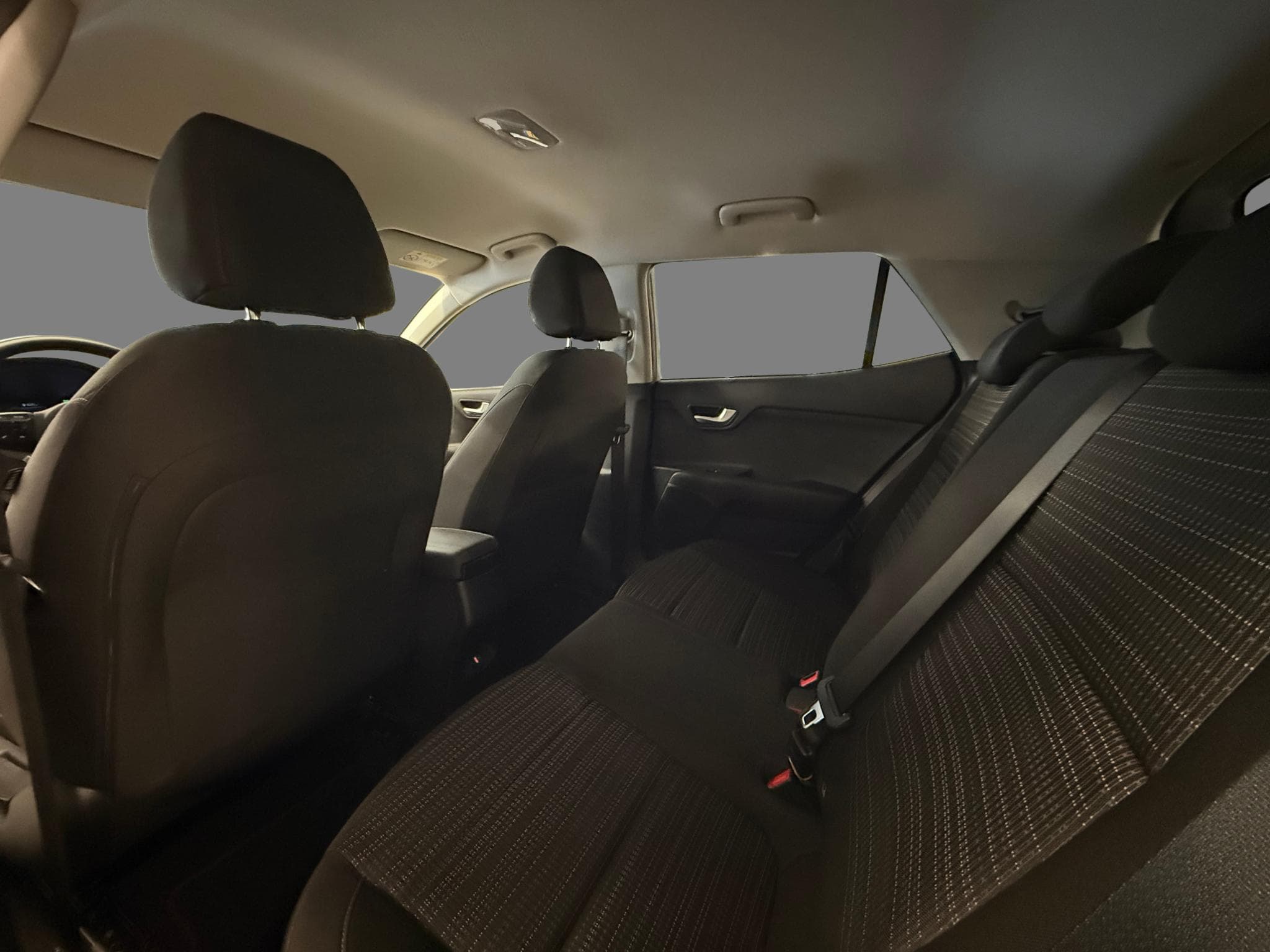 Kia Stonic Style 1.0T 100 (2025) - Photo 9