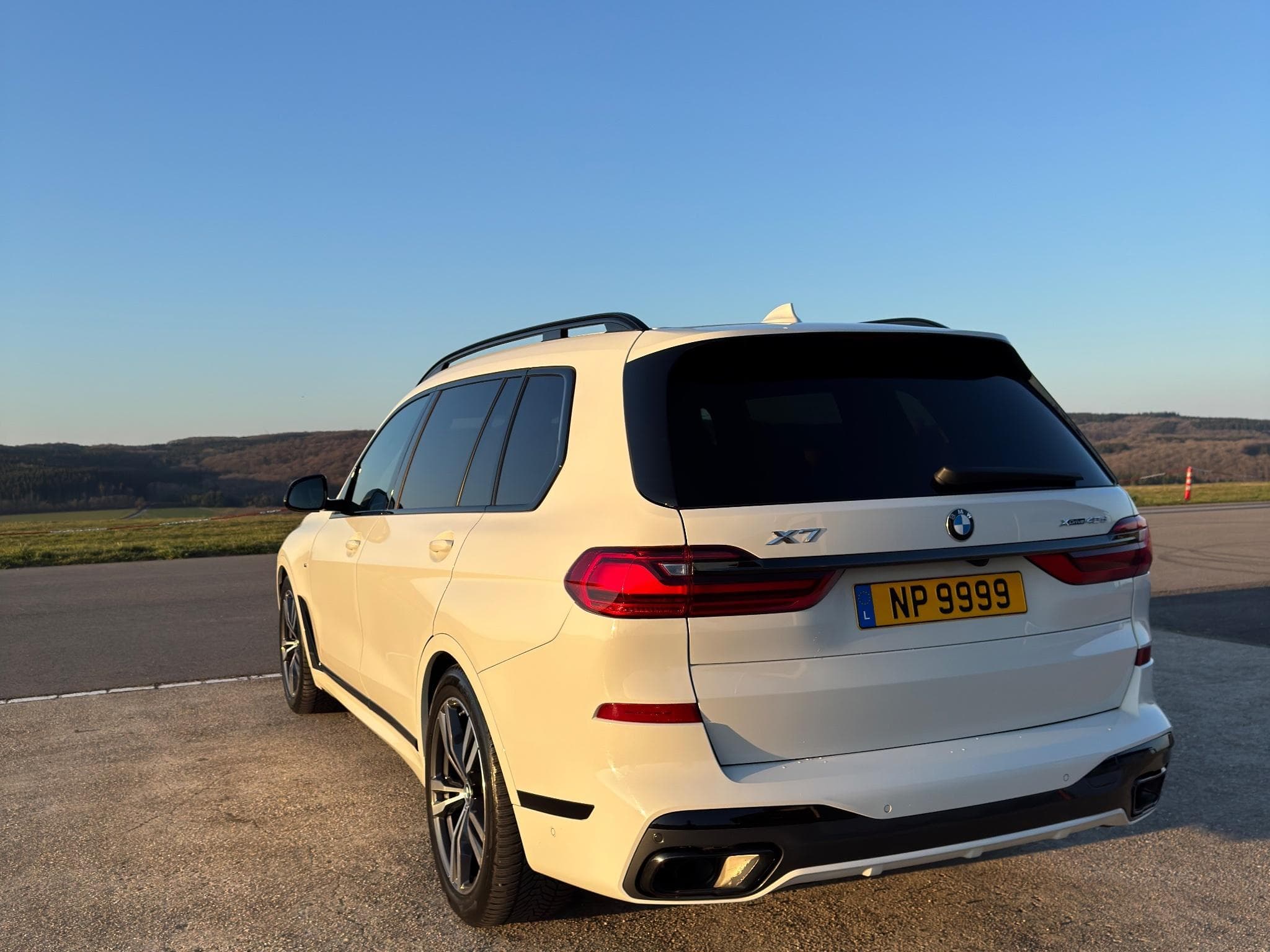 BMW X7 xDrive 40d M-Sport (2022) - Photo 5
