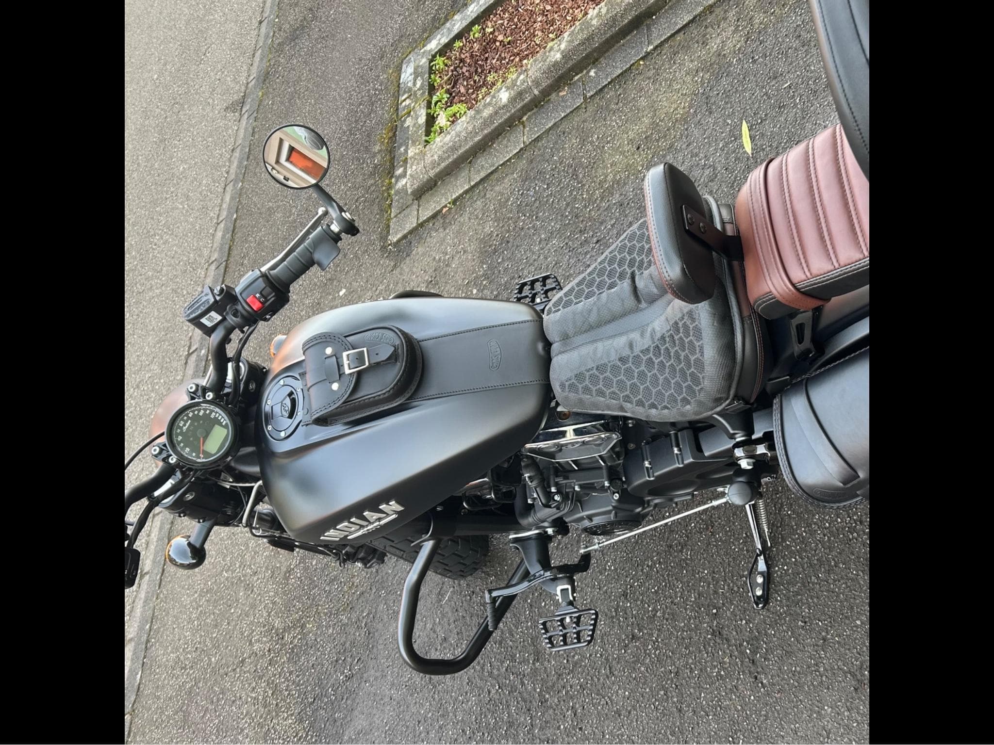 Indian Scout Scout bobber (2024) - Photo 2