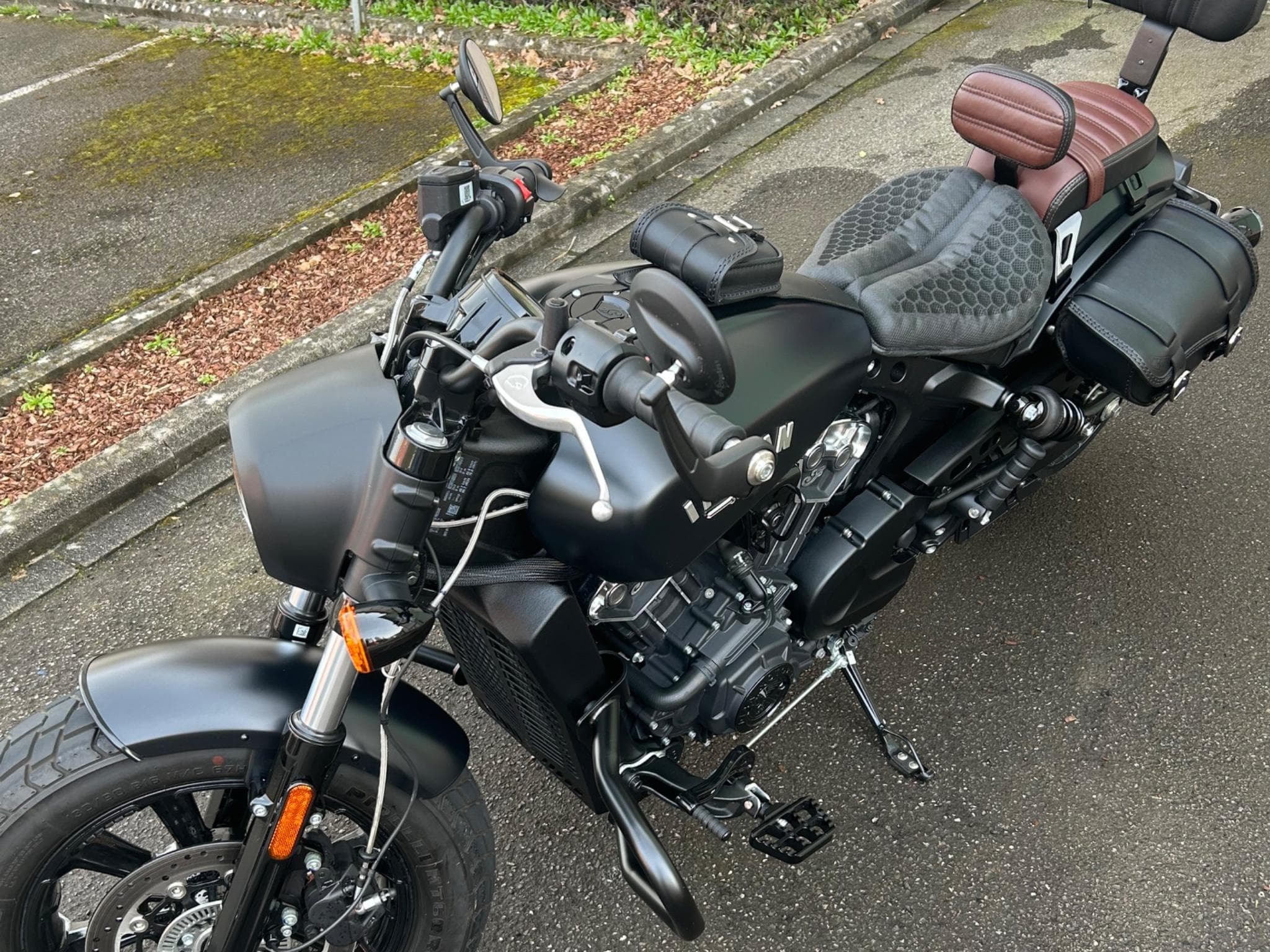 Indian Scout Scout bobber (2024) - Photo 5