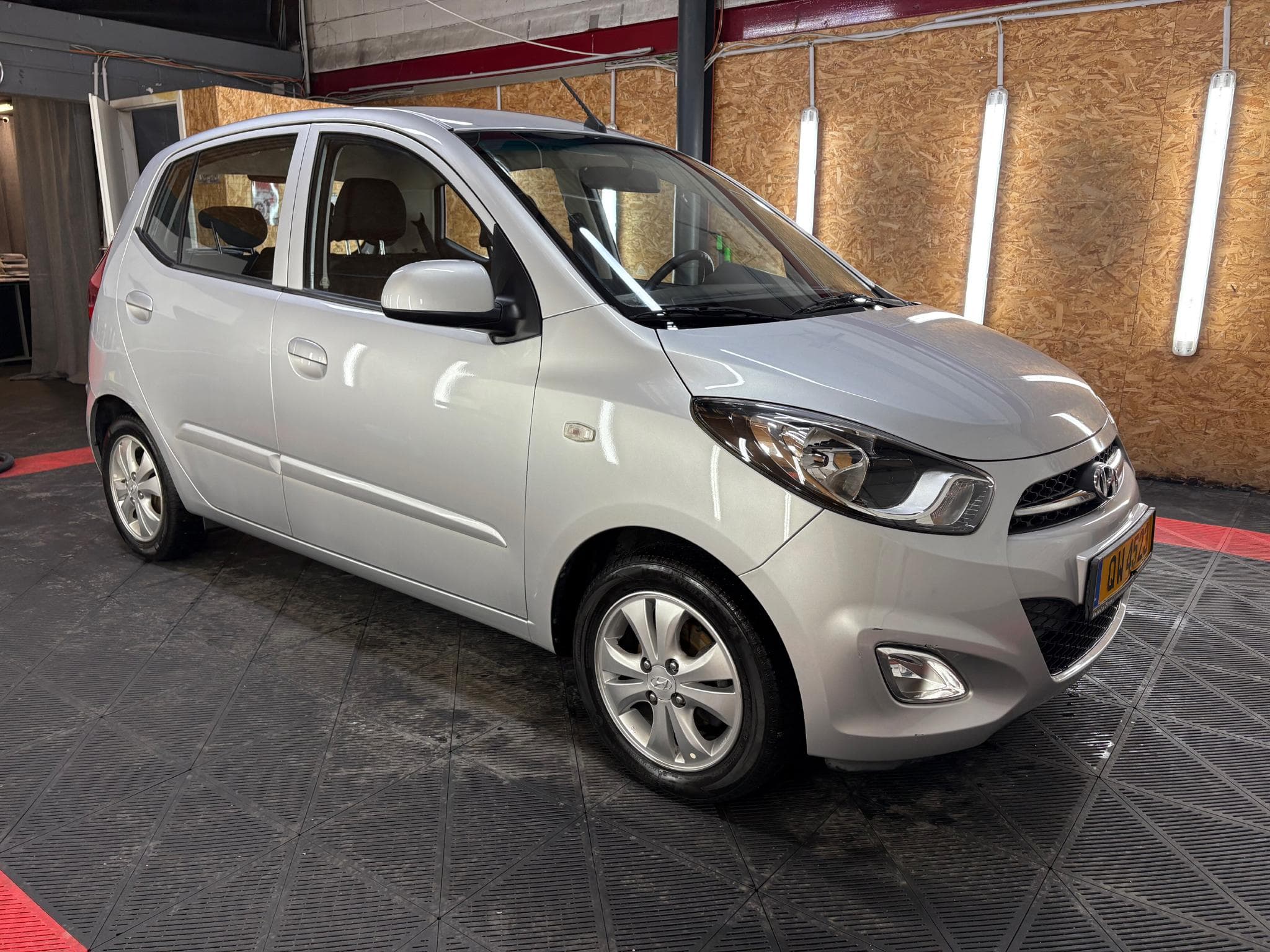 Hyundai i10 (2013) - Photo 5
