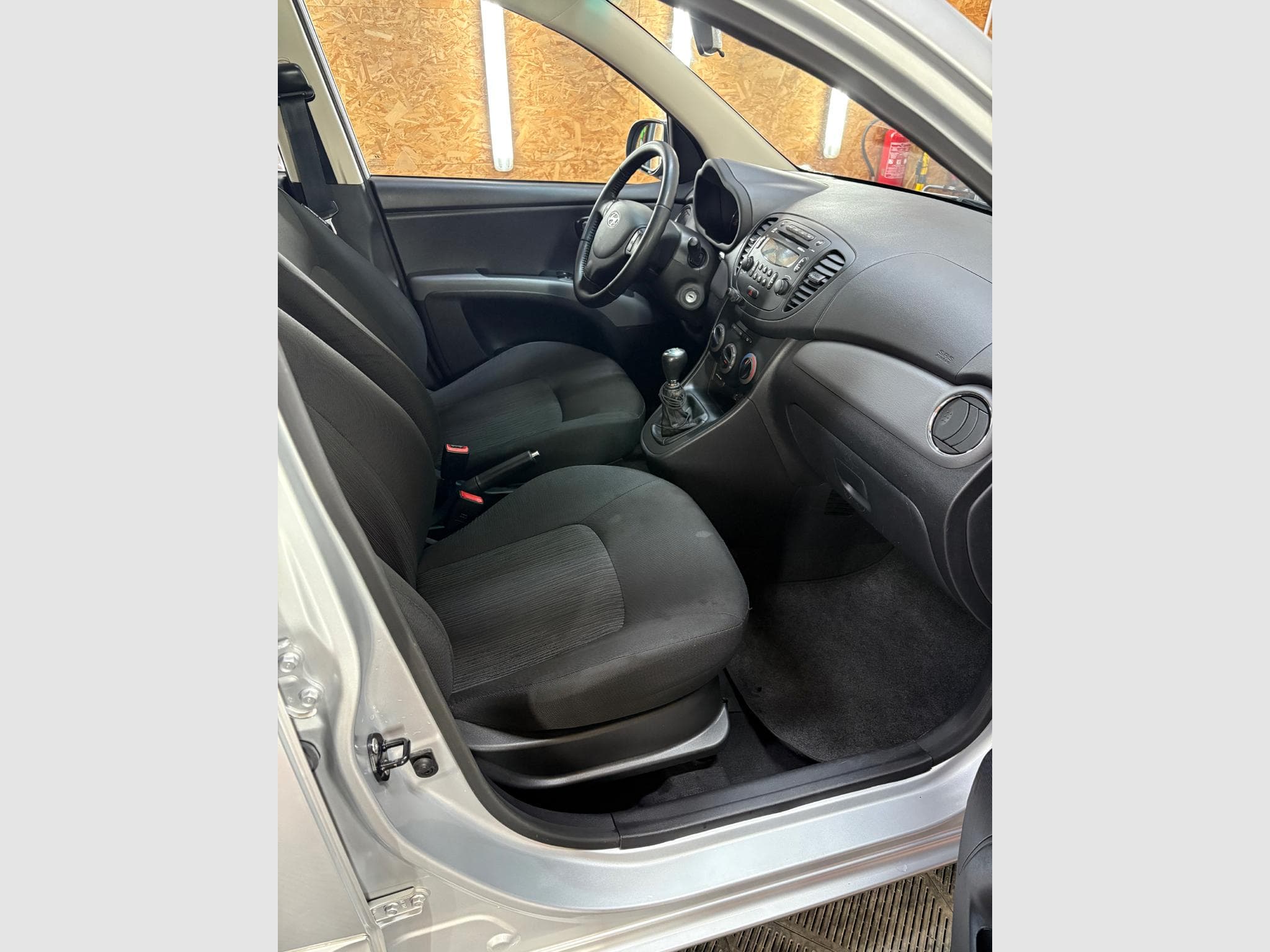 Hyundai i10 (2013) - Photo 8