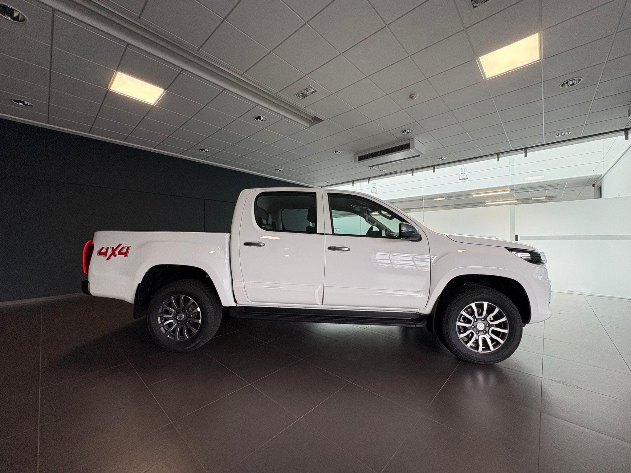 Foton Tunland G7 4X4 FULL OPTIONS (2026) - Photo 3