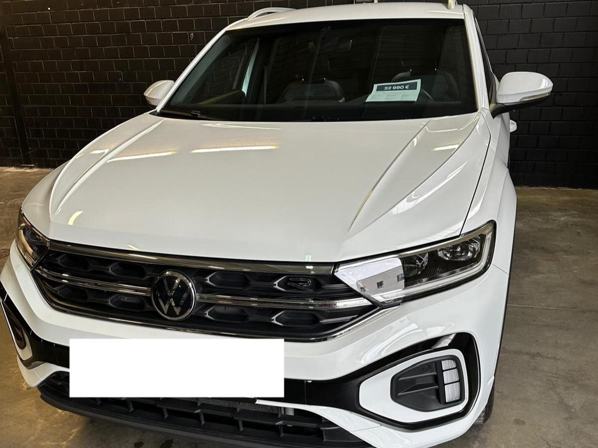 VW T-Roc R-Line 150CV DSG7 (2024) - Foto 1