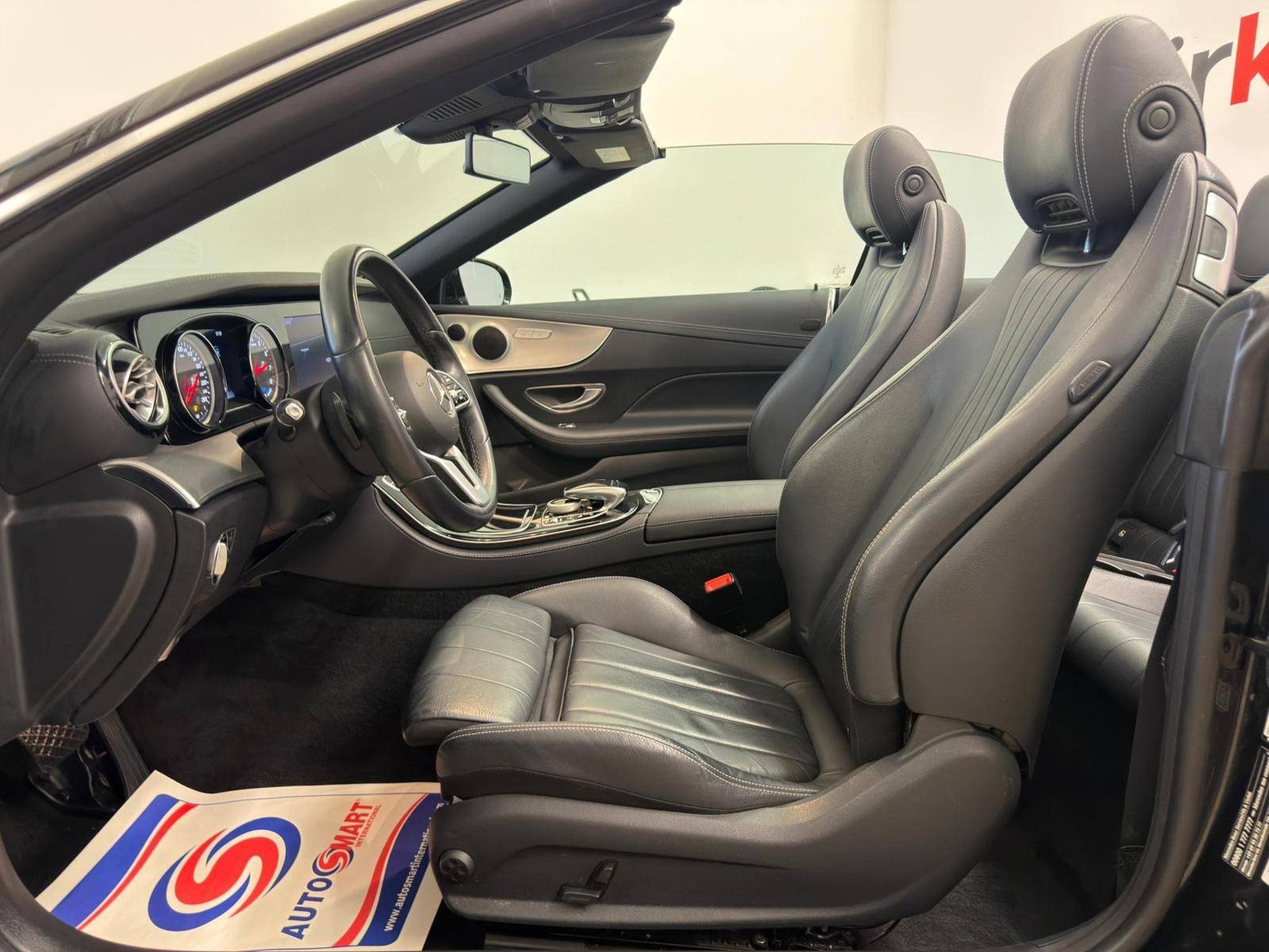 Mercedes E 200 Cabrio (2020) - Photo 8