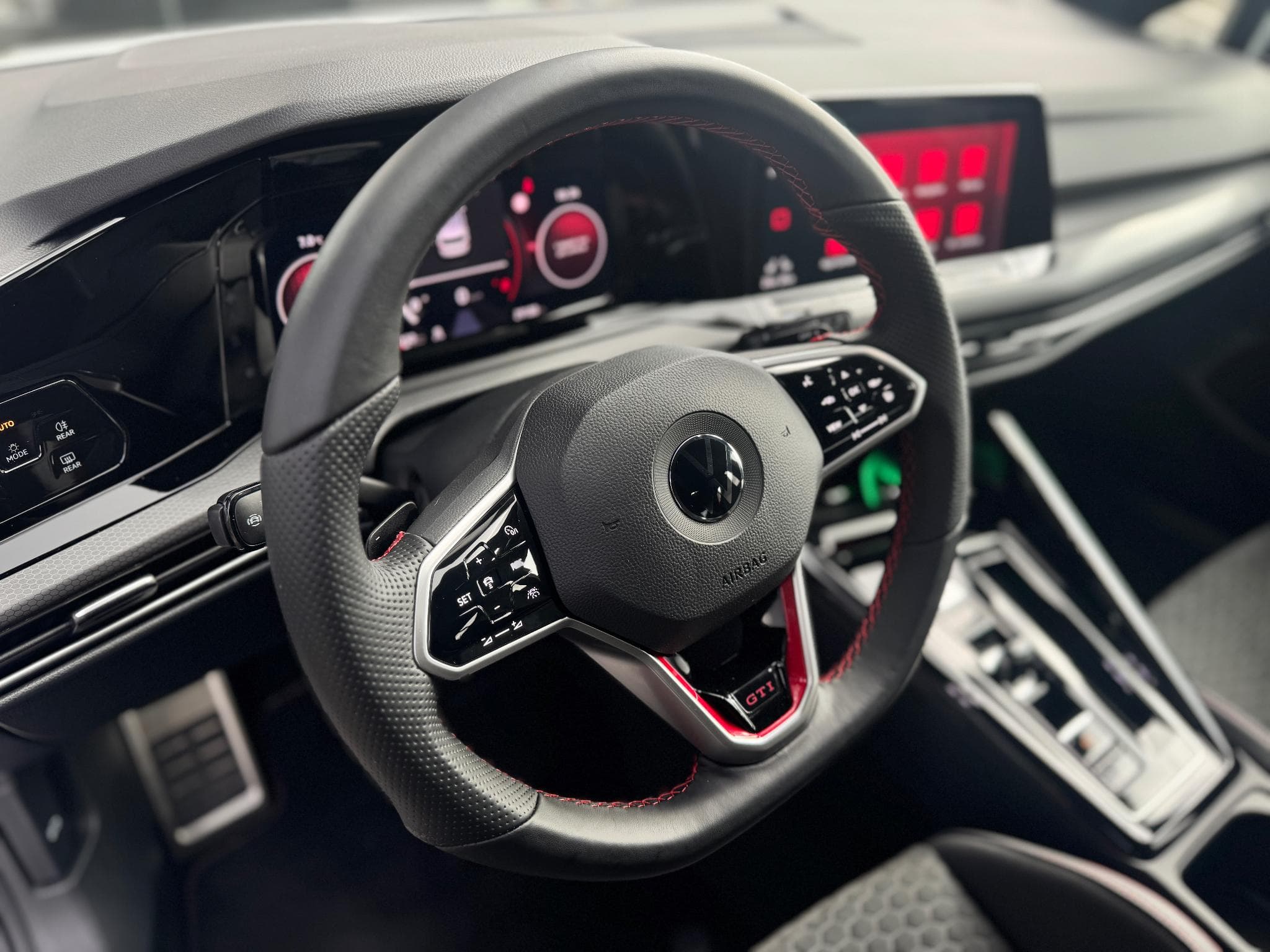 VW GTI GOLF VIII GTI CLUBSPORT 2.0L 300CV (2022) - Photo 5