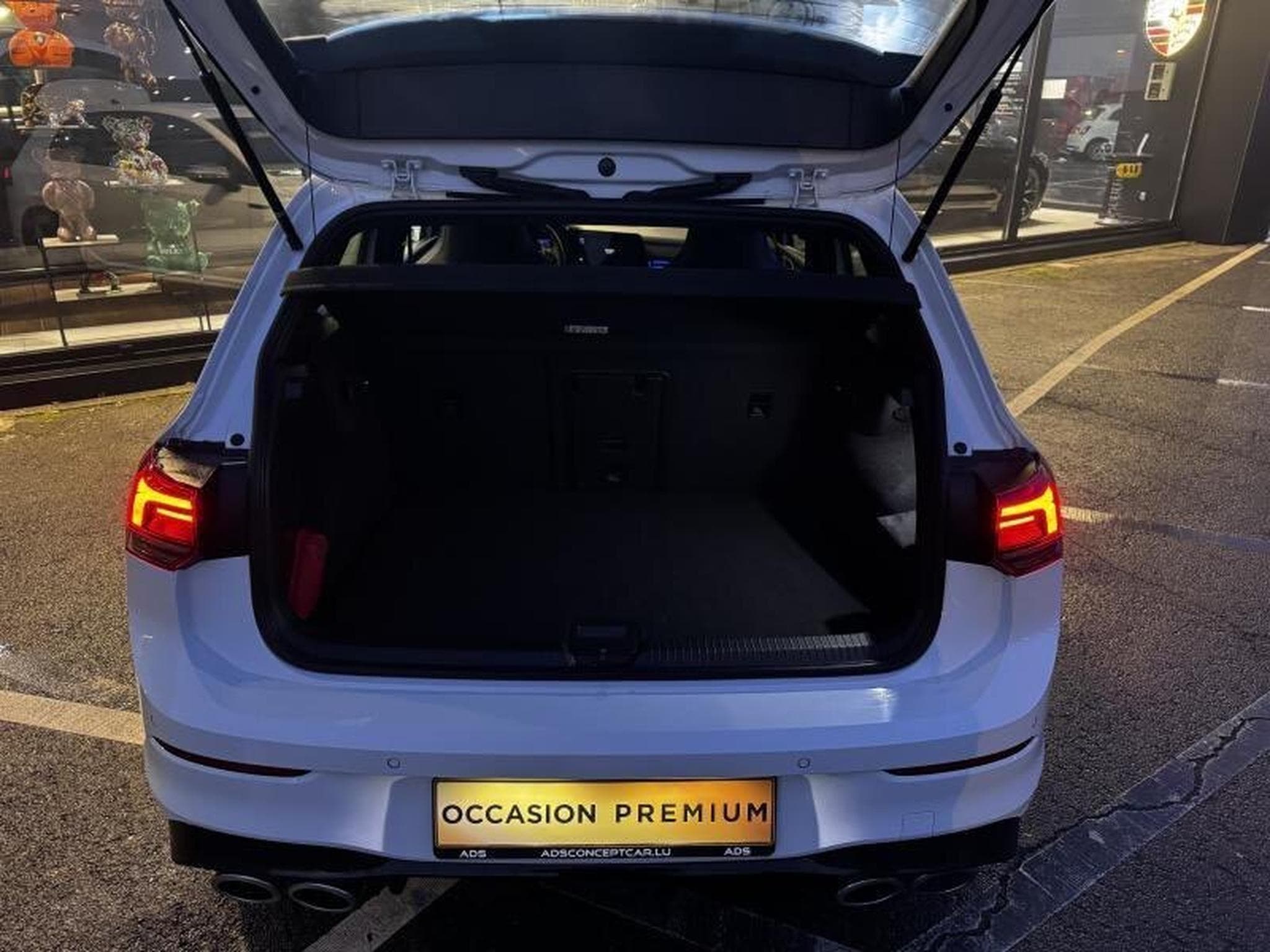 VW Golf 8 R 4MOTION 2.0L 320CV (2022) - Photo 10