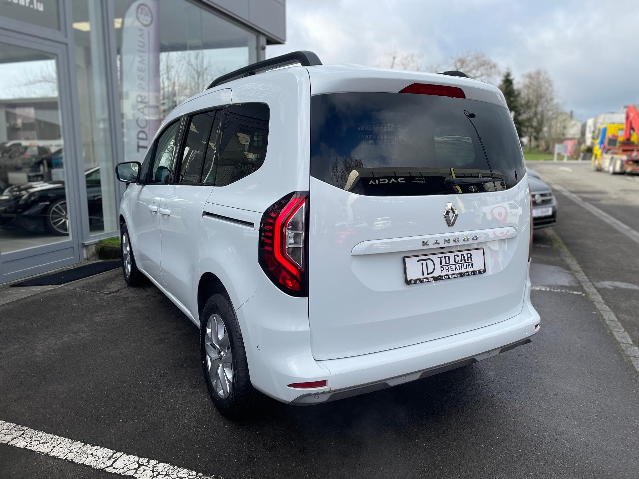 Renault Kangoo 1.3 TCE 131 Auto Neuf (2025) - Foto 13