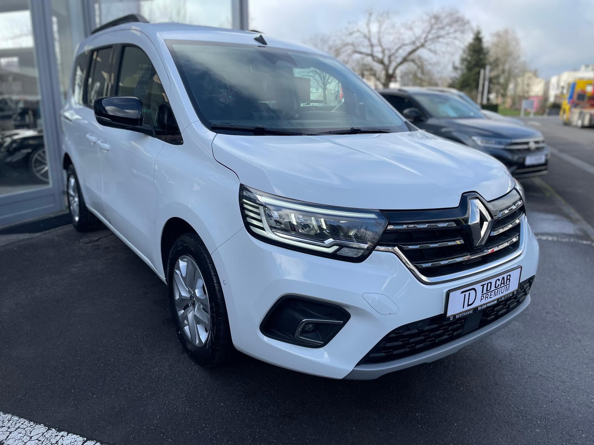 Renault Kangoo 1.3 TCE 131 Auto Neuf (2025) - Foto 3