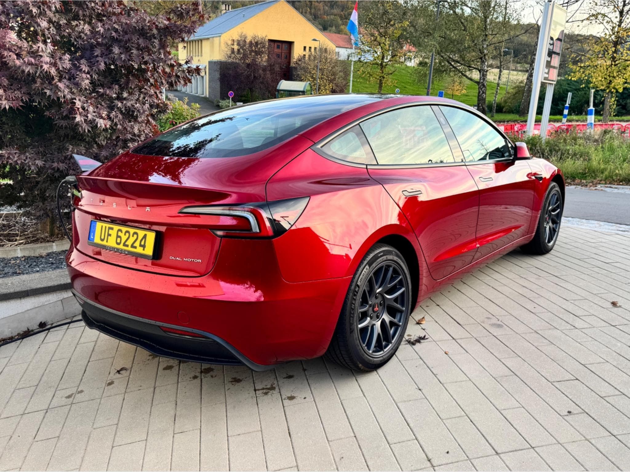 Tesla Model 3 Highland long range (2024) - Photo 3