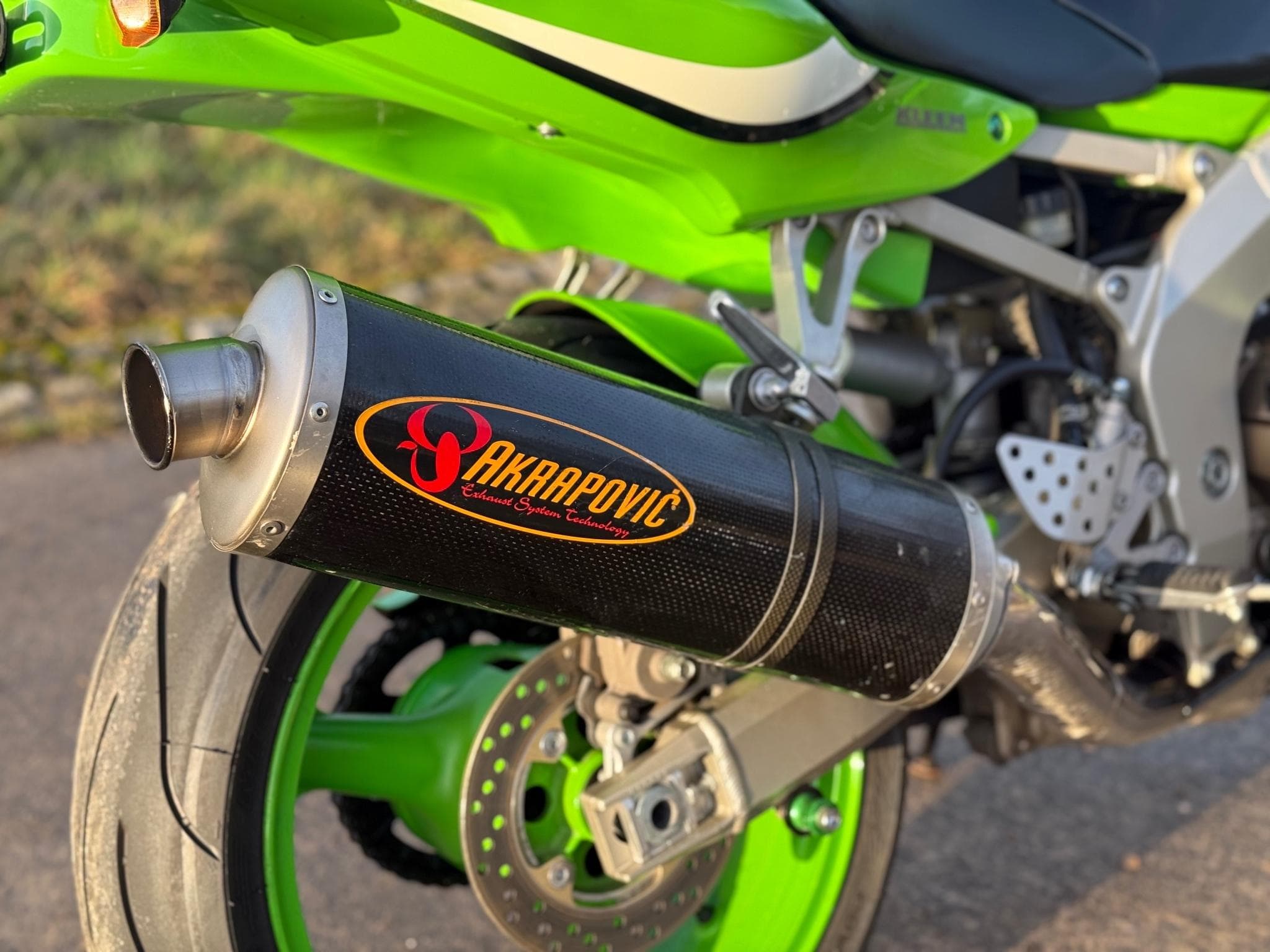 Kawasaki ZX6R 636 Ninja (2002) - Photo 3