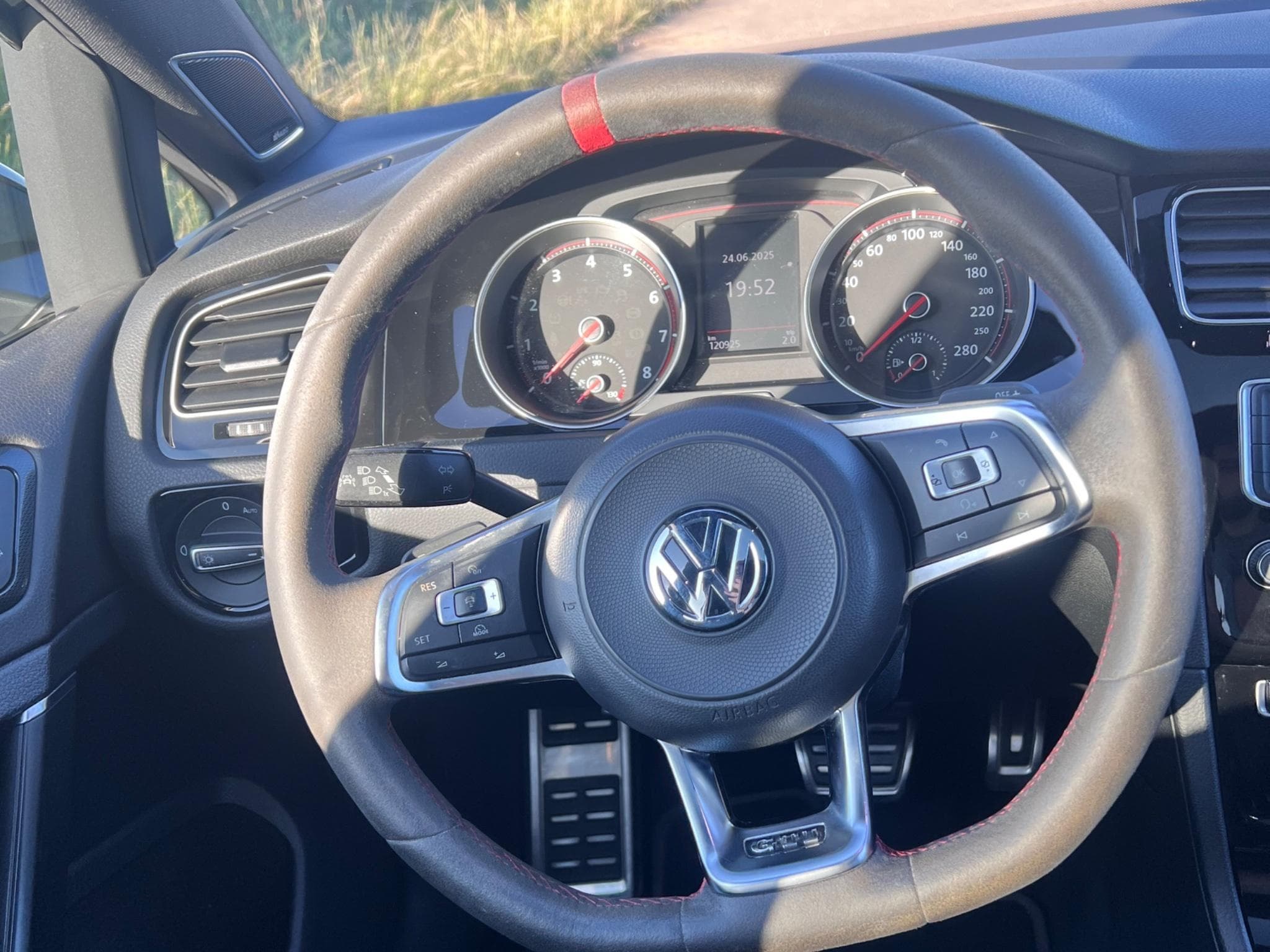 VW GTI Clubsport (2016) - Photo 3