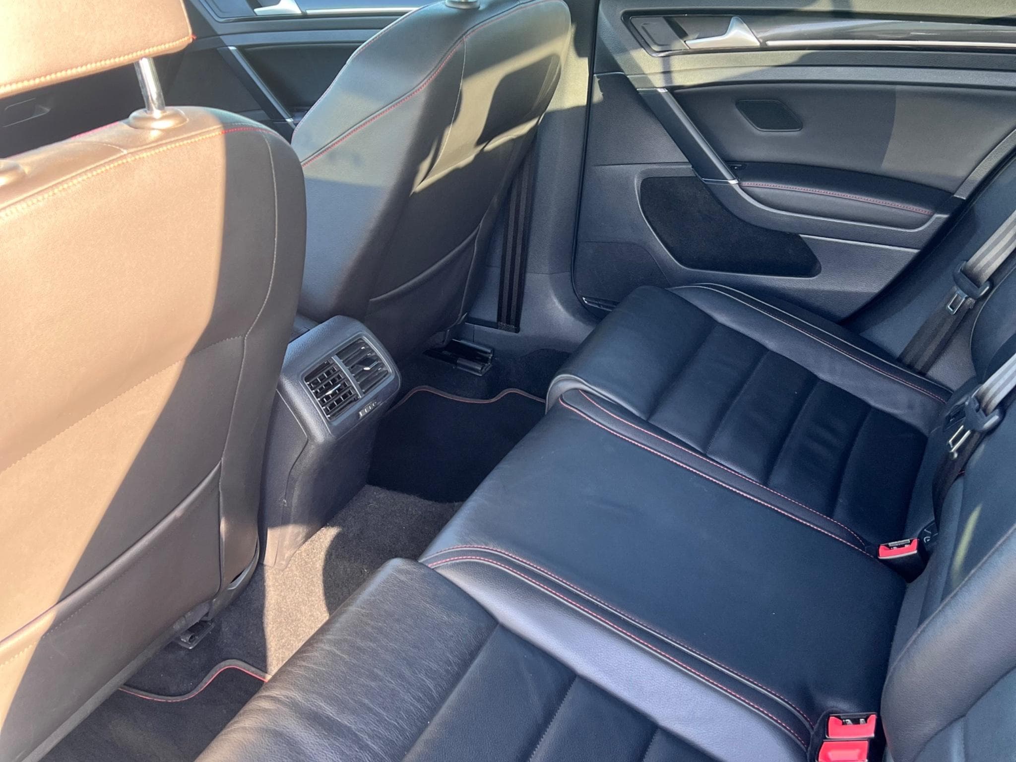 VW GTI Clubsport (2016) - Photo 6