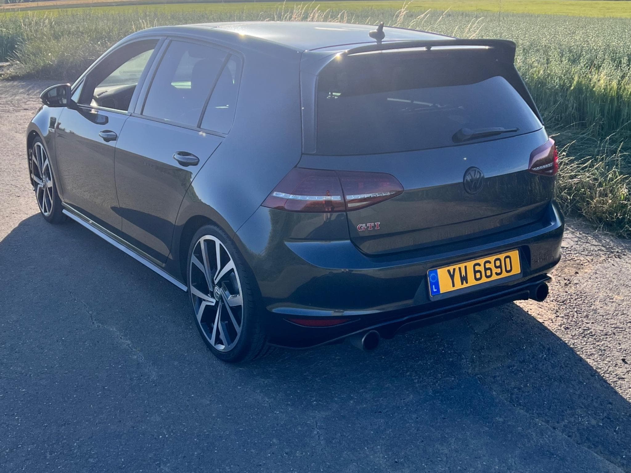 VW GTI Clubsport (2016) - Photo 8