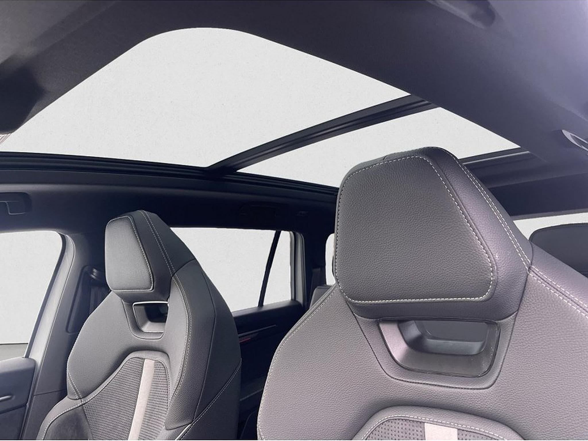 Skoda Kodiaq (2025) - Foto 12