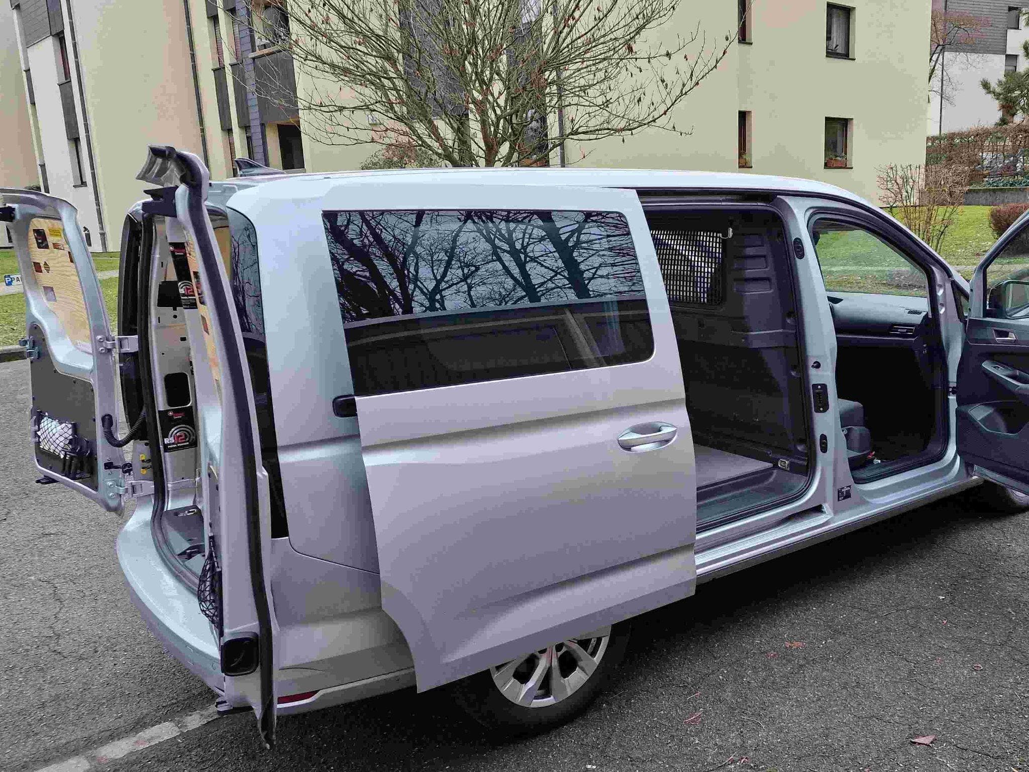 Ford Transit Connect Grand Connect Limited (2024) - Foto 5