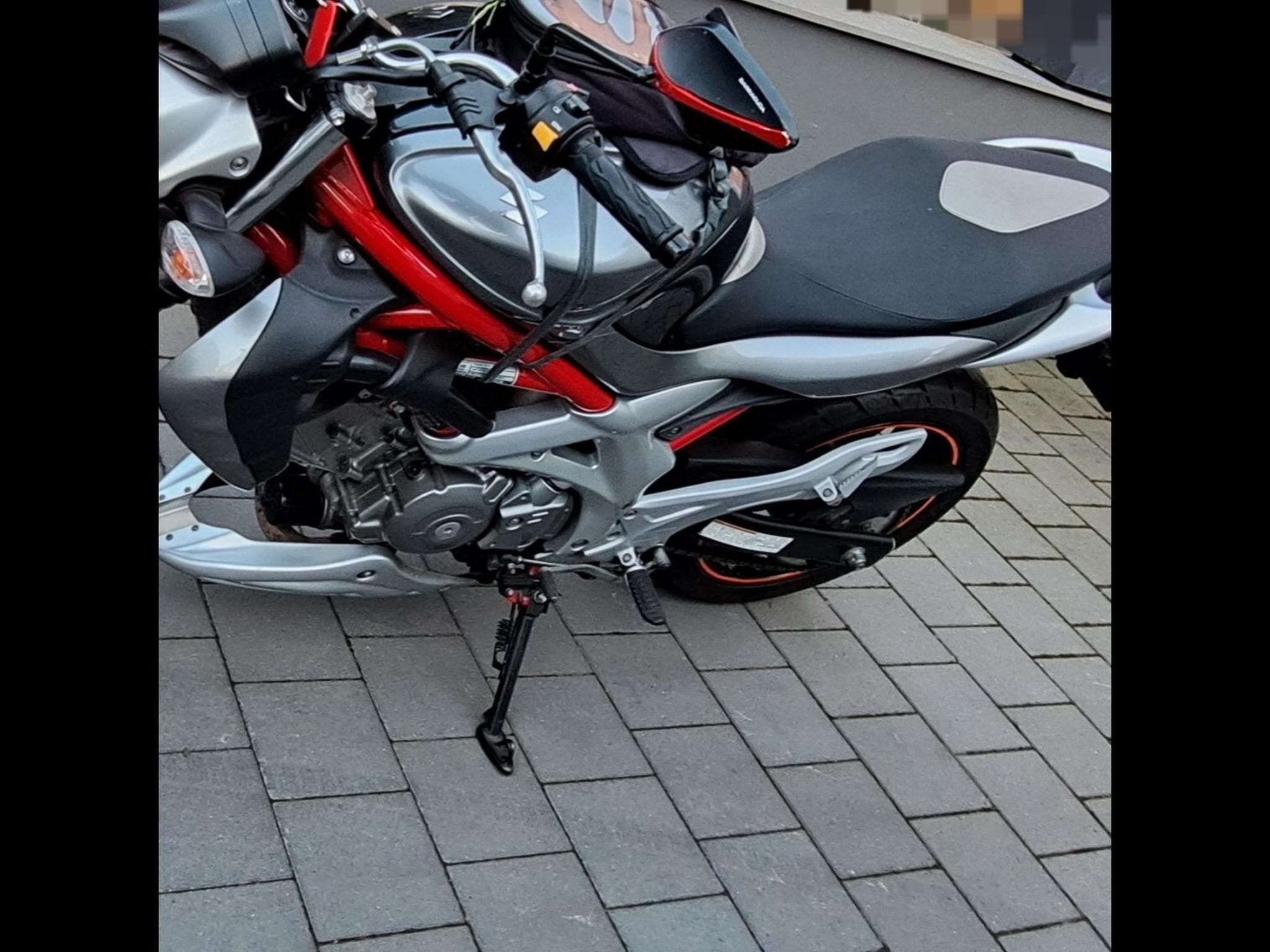 Suzuki Gladius Gladius 650 (2011) - Photo 3