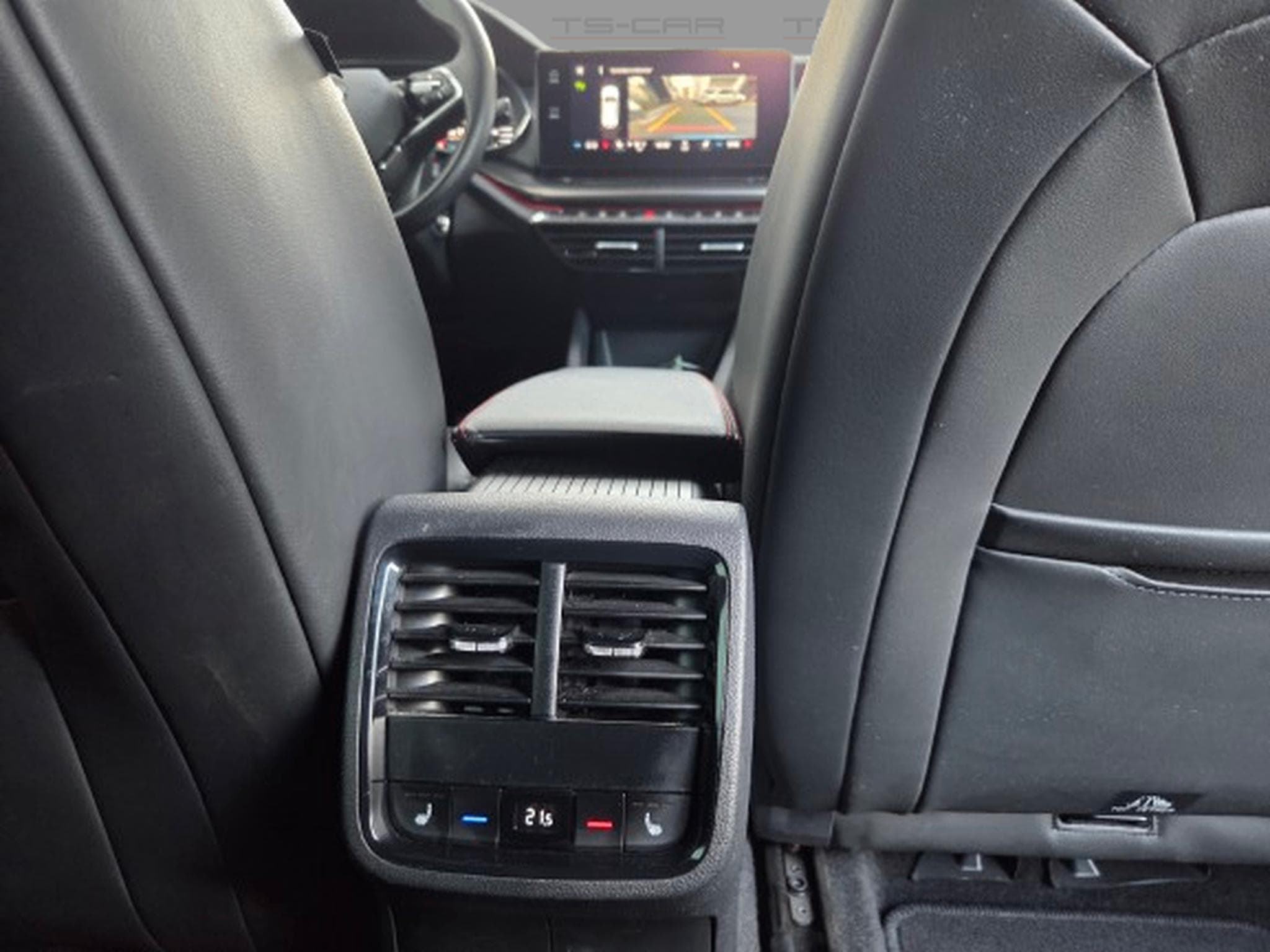 Skoda Octavia COMBI RS​ 2.0 TDI 200 cv 4X4 (2021) - Photo 9