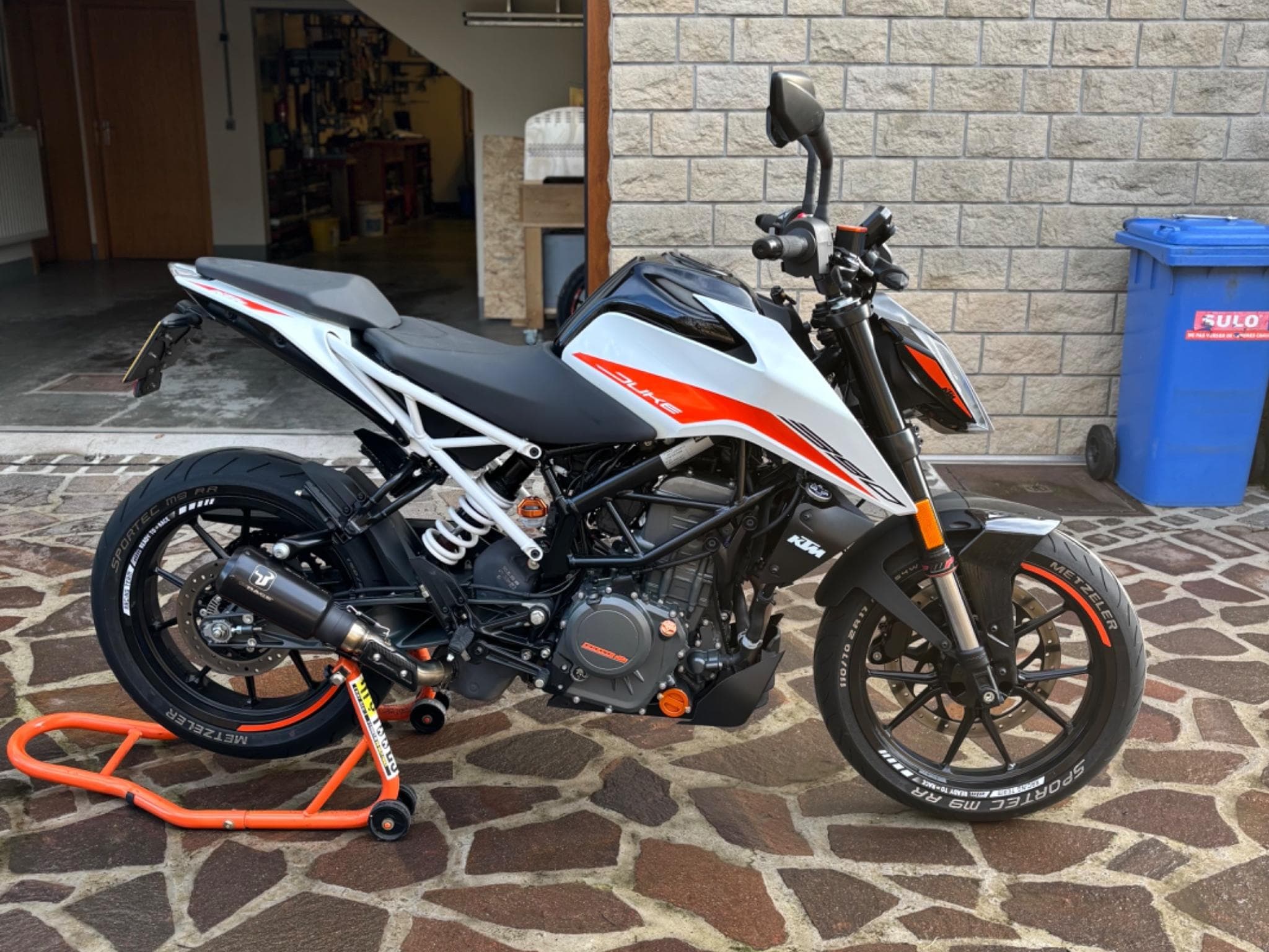 KTM Duke 390 (2022) - Foto 3