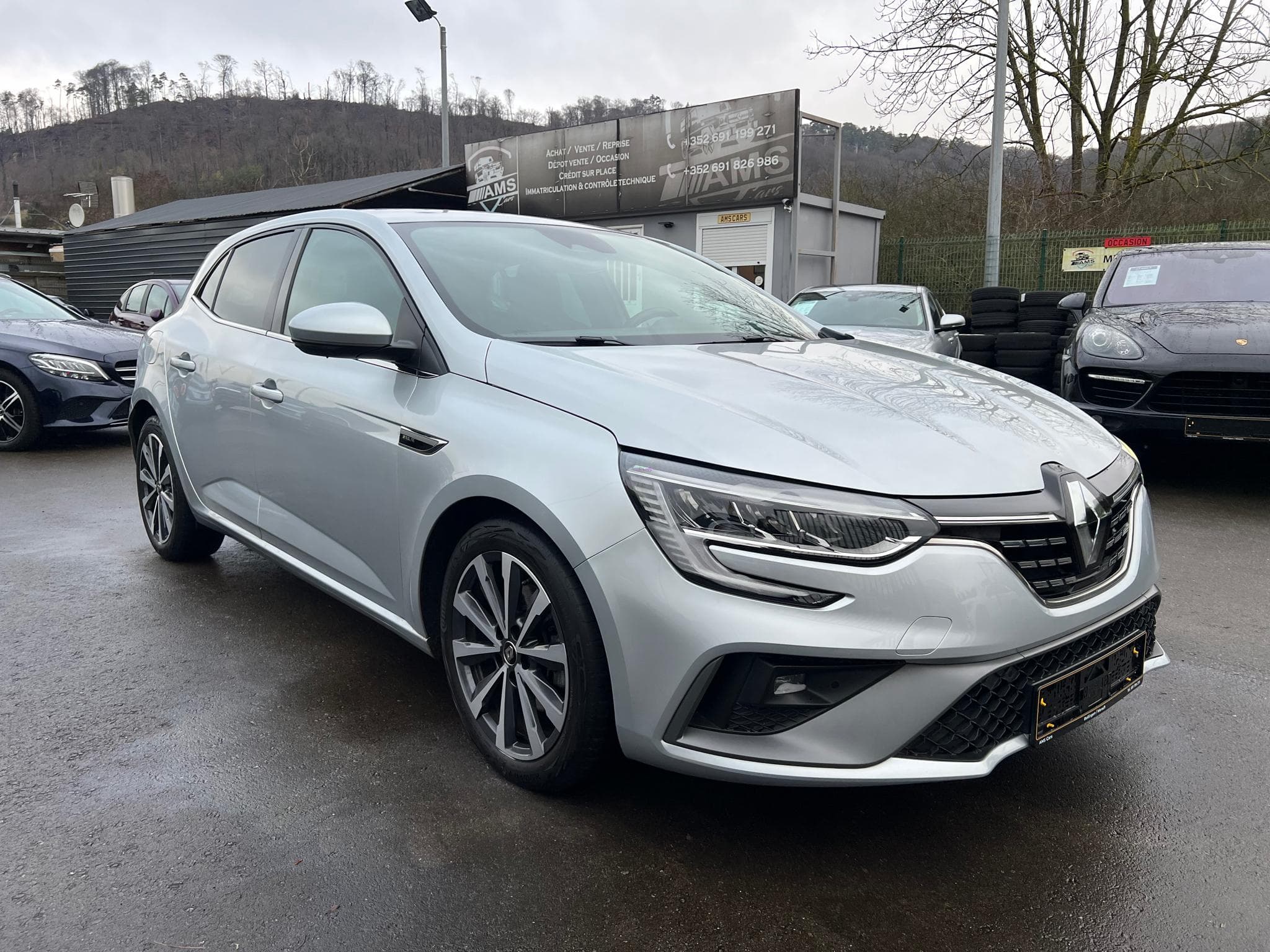 Renault Megane R.S Line TCe 160CV Auto. BOSE (2021) - Photo 3