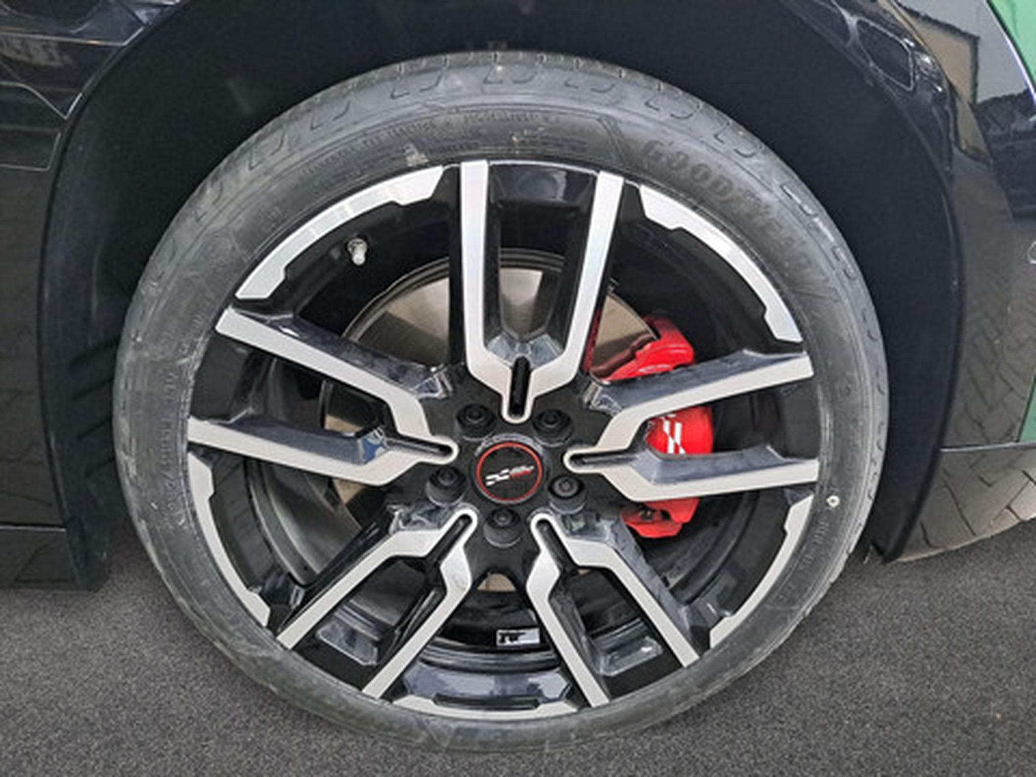 Mini Cooper MINI Aceman John Works (2026) - Foto 16