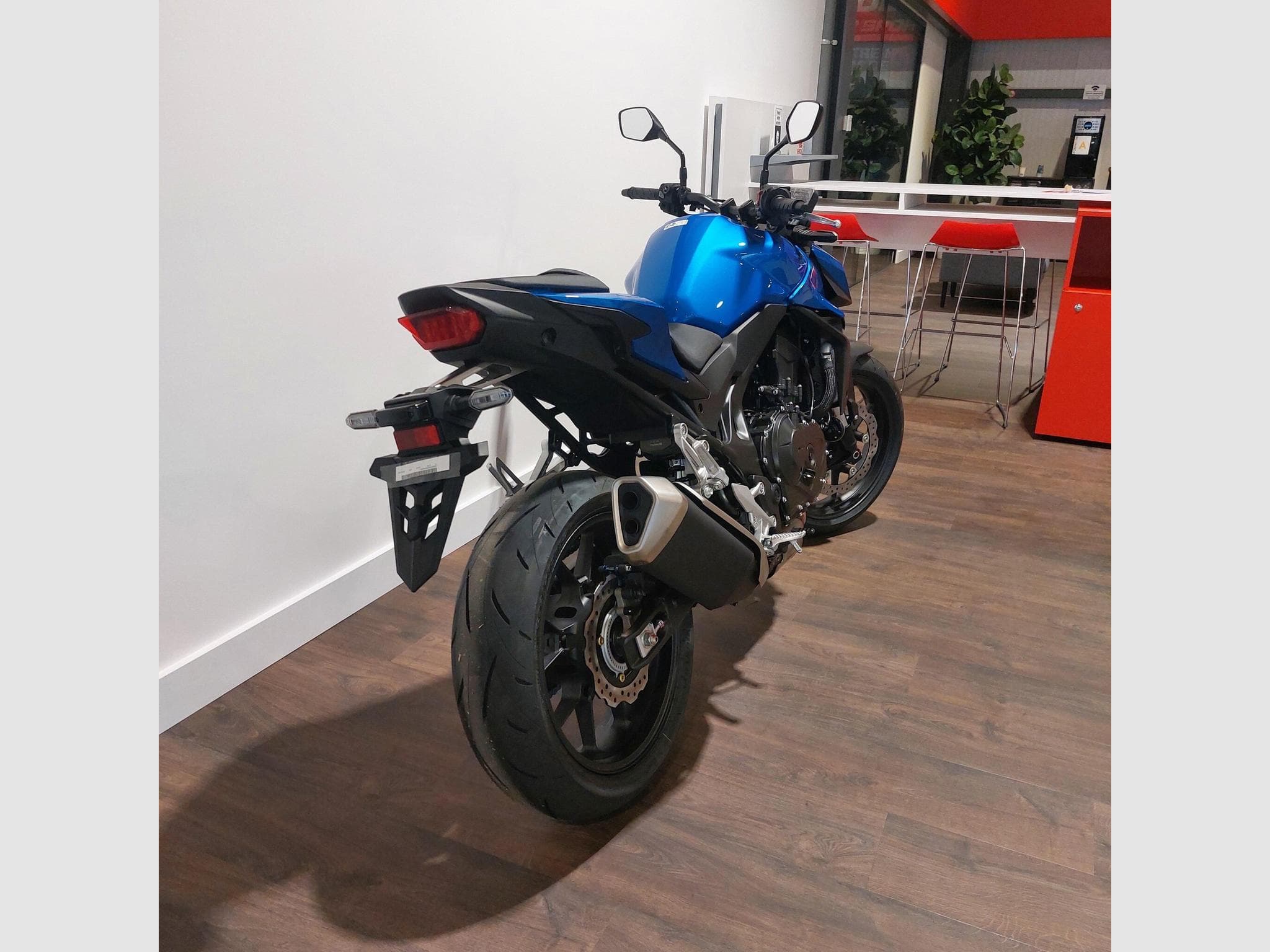 Honda Hornet CB750 (2027) - Foto 3