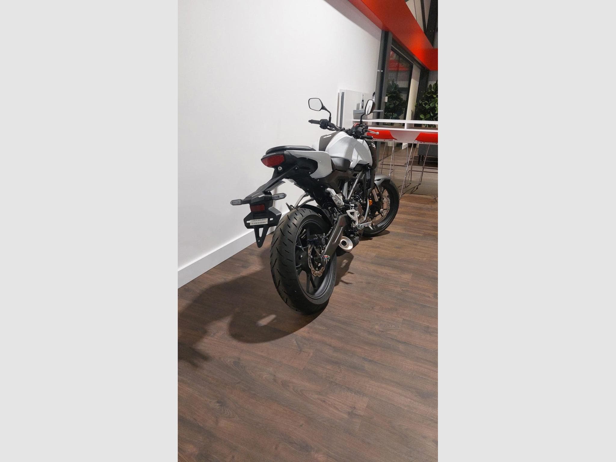 Honda CB CB125R (2027) - Foto 3