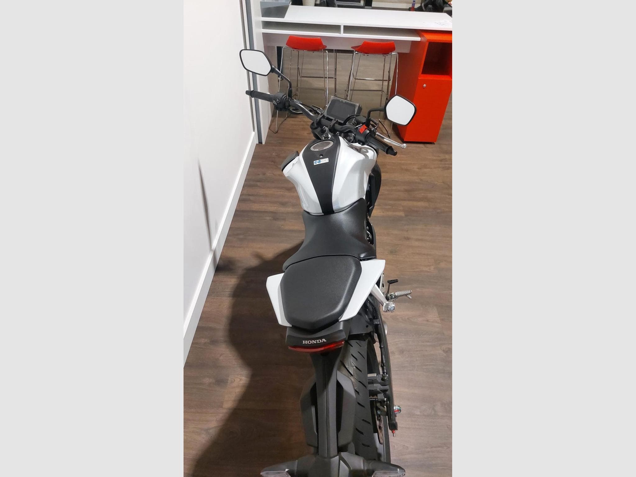 Honda CB CB125R (2027) - Foto 4