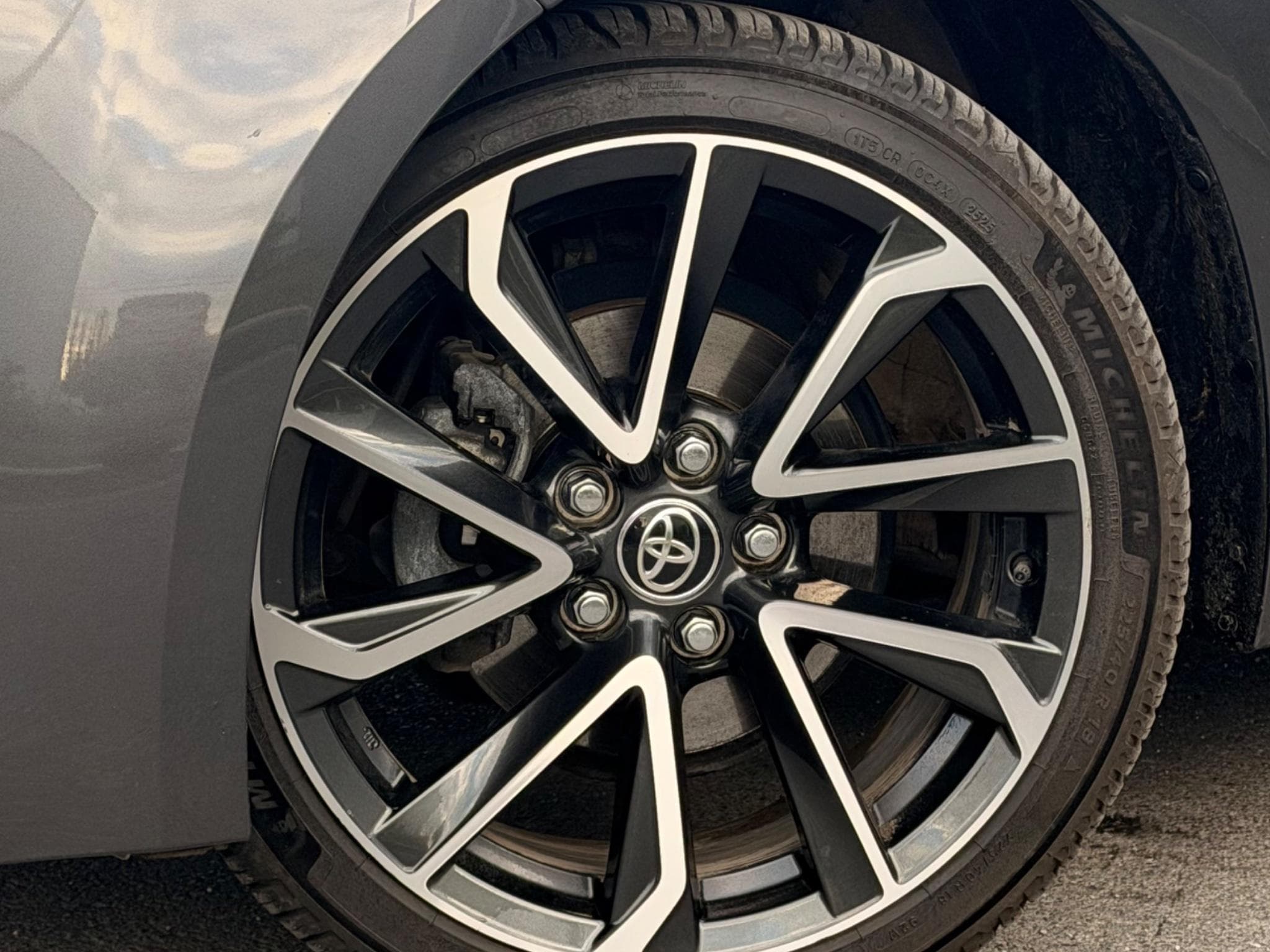 Toyota Corolla TS Hybrid 1.8 Premium e-CVT GPF (2024) - Foto 3