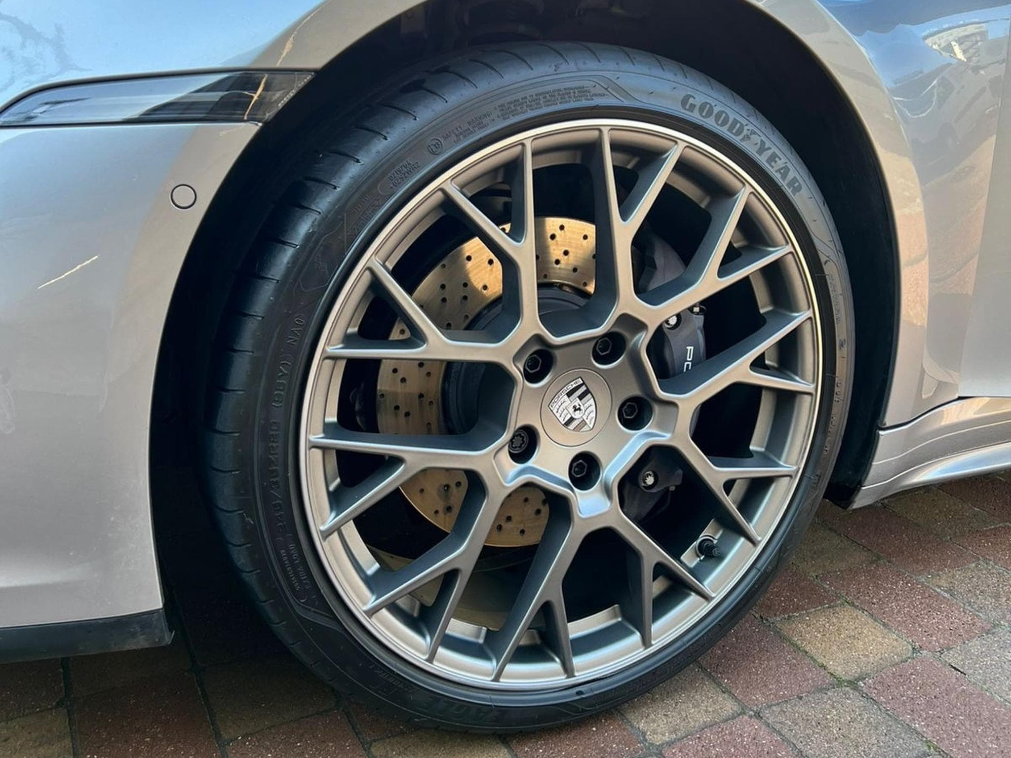 Porsche 911 Carrera (2025) - Foto 5