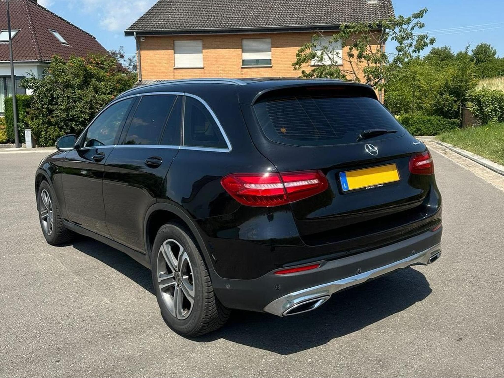 Mercedes GLC 220 (2017) - Photo 2